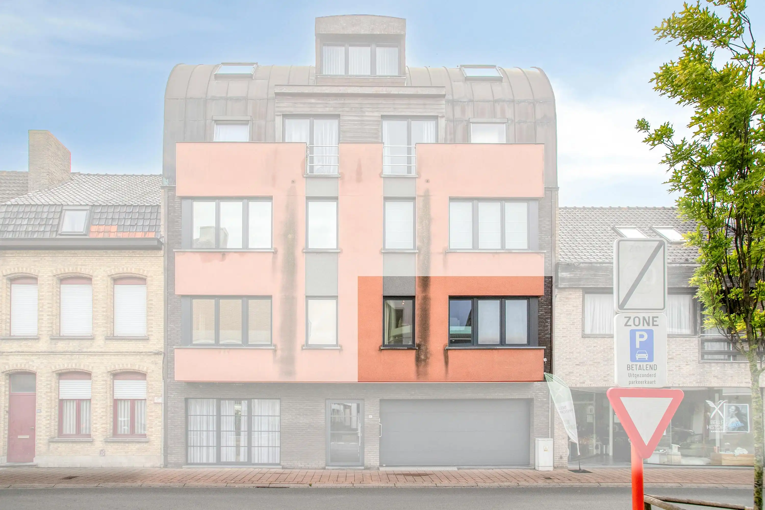 Instapklaar appartement met ruim terras in centrum Poperinge foto {{pictureIndex}}