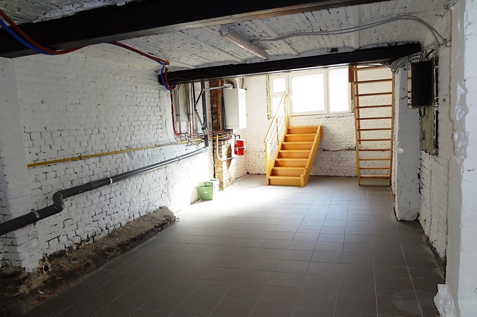 Gerenoveerde rijwoning met 3 slaapkamers te Tongeren foto 13