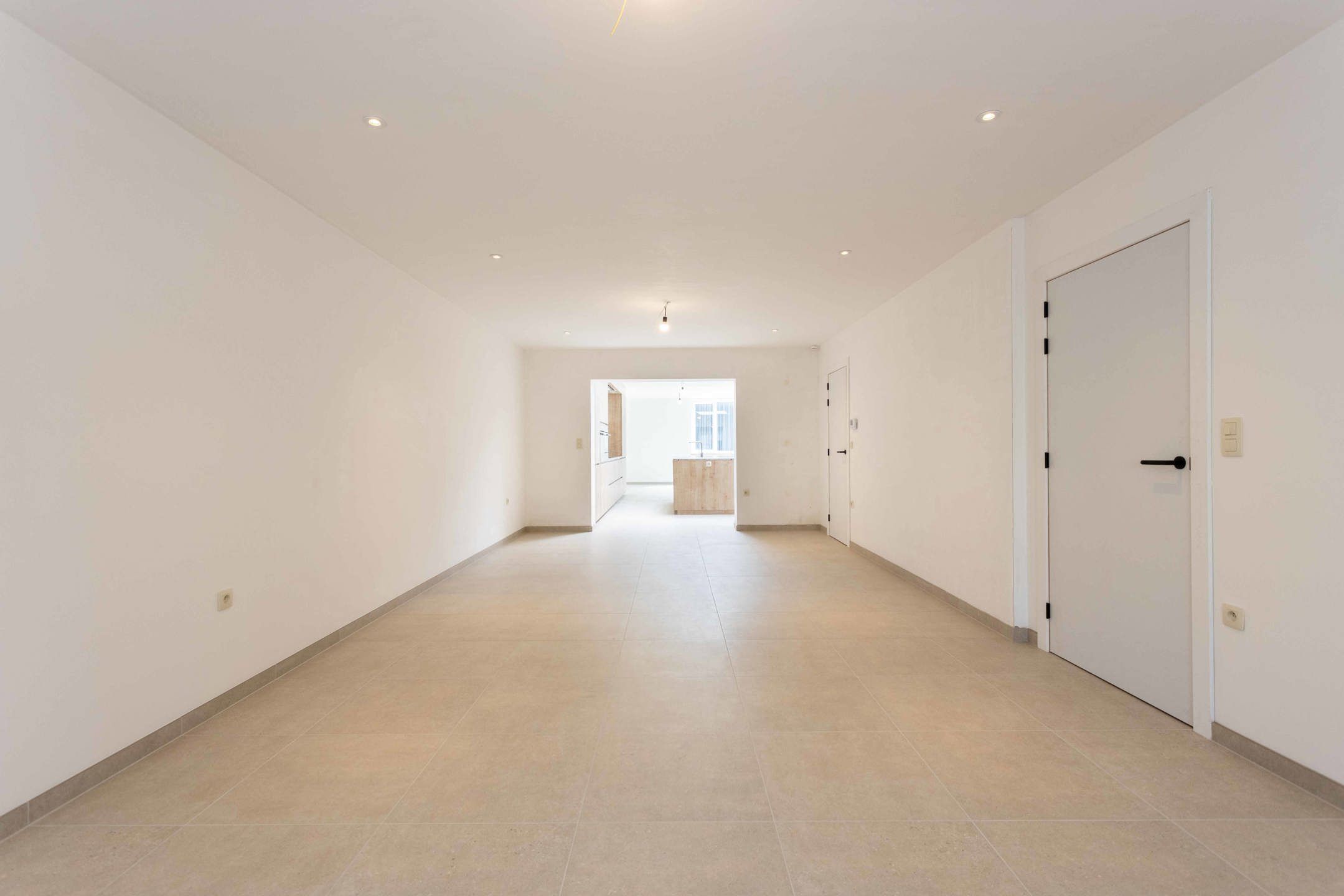 Gelijkvloers appartement met buitenruimte in het centrum! foto 9