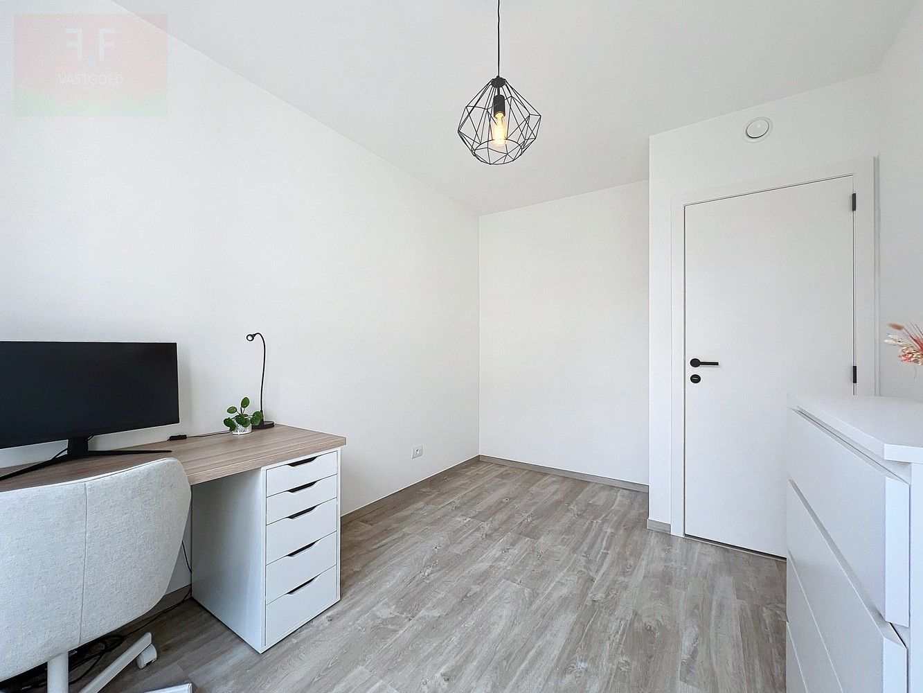 Prachtig, instapklaar appartement te koop in Zottegem ! foto 12