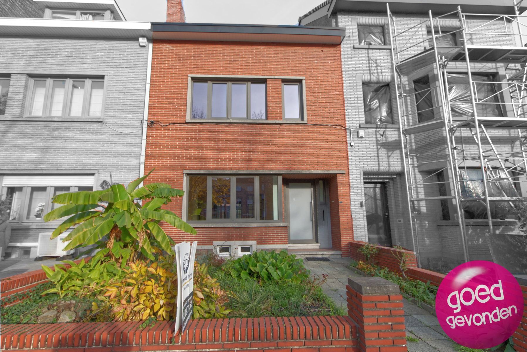 GROTE WONING - 3 SLK - GARAGE -  KOER - CENTRUM STAD foto {{pictureIndex}}