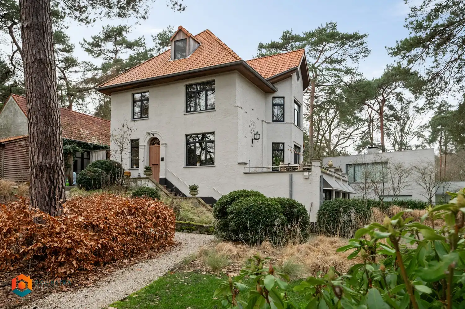 Karaktervol landhuis met 4 slpkrs en aanhorigheden op 27a50ca te Keerbergen foto 2