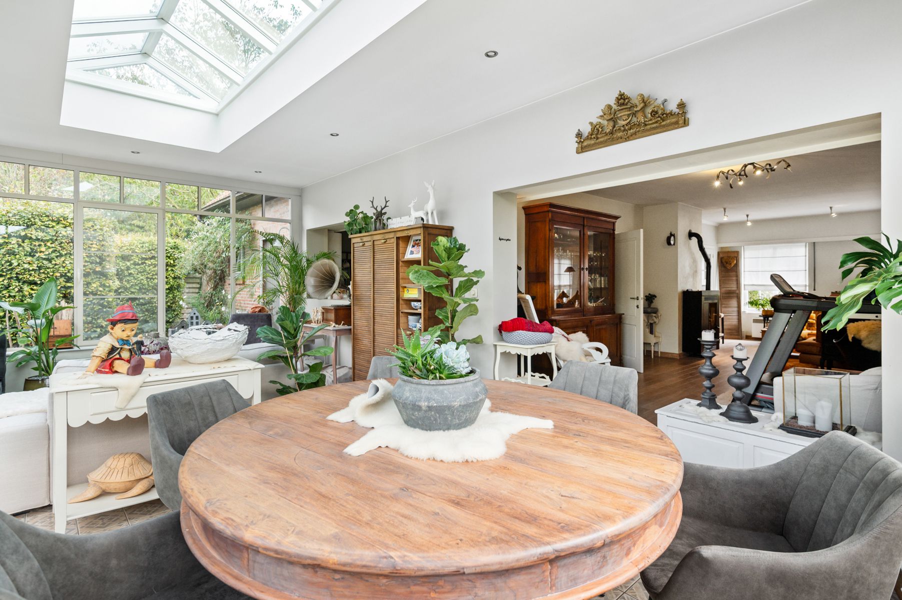 Ruime woning met grote tuin en garage op  1650m2 foto 9