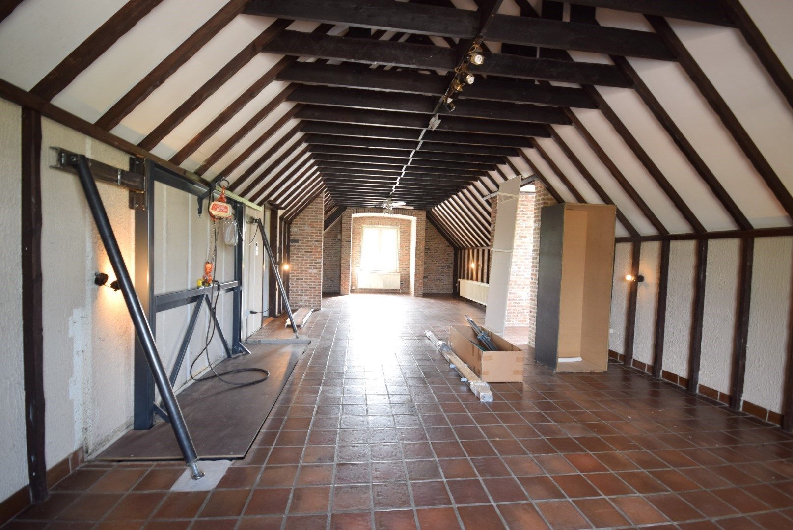 HANDELSRUIMTE MET WOONST TE LEDEGEM  foto 14