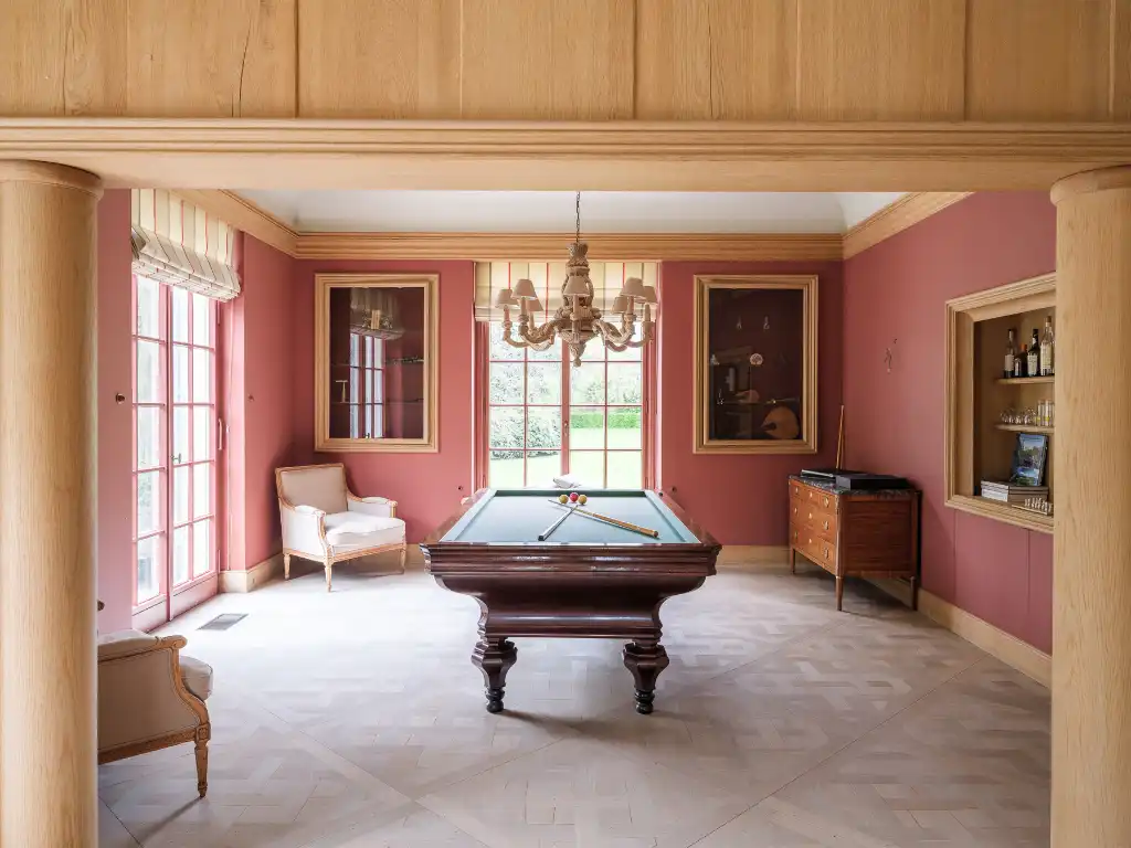 Exclusief landhuis met voormalig koetshuis, gelegen op een prachtig domein van circa 34.000 m² in Evergem foto 9