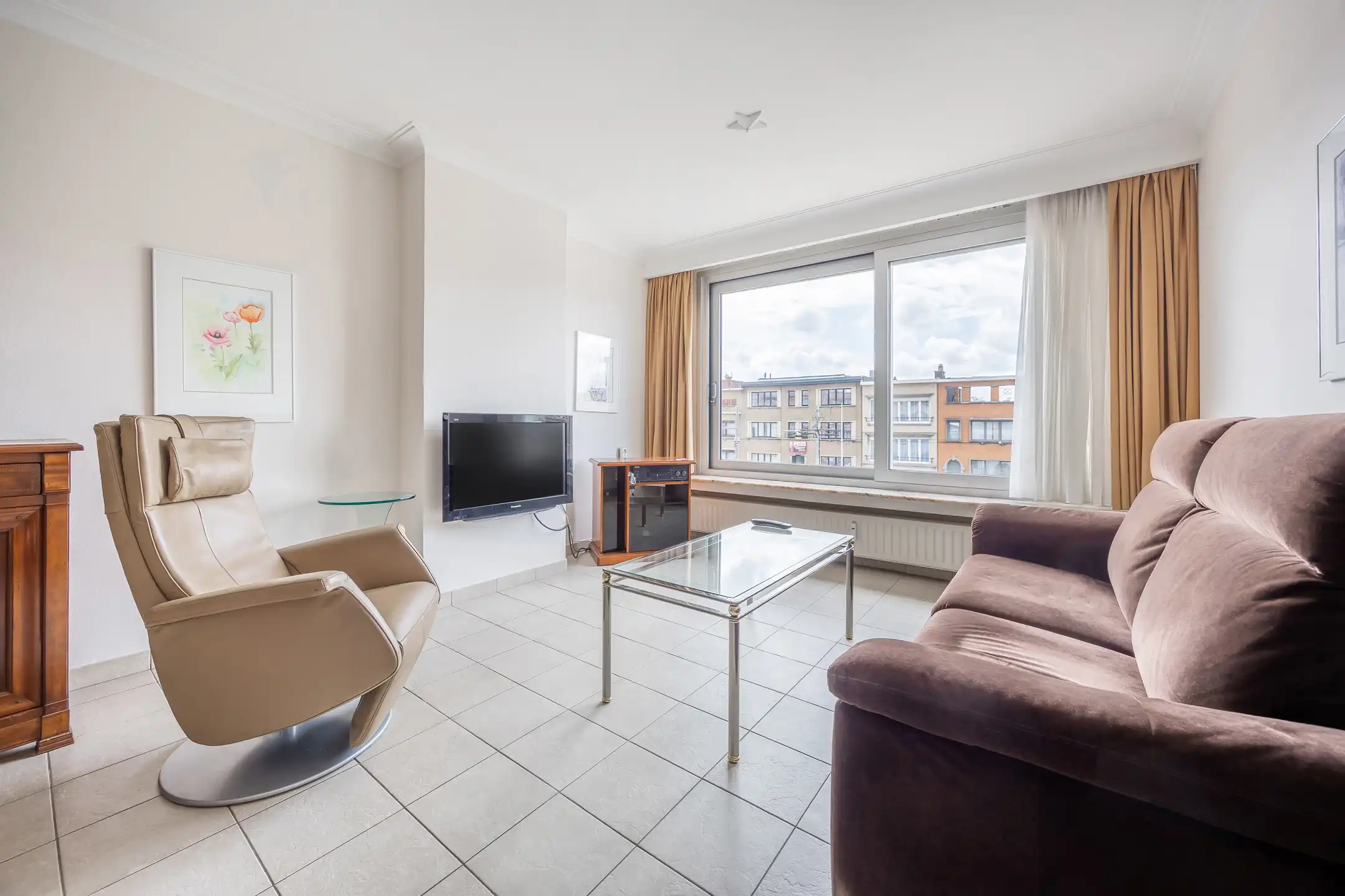 zeer verzorgd appartement met 2 slaapkamers, terras en garage foto 4