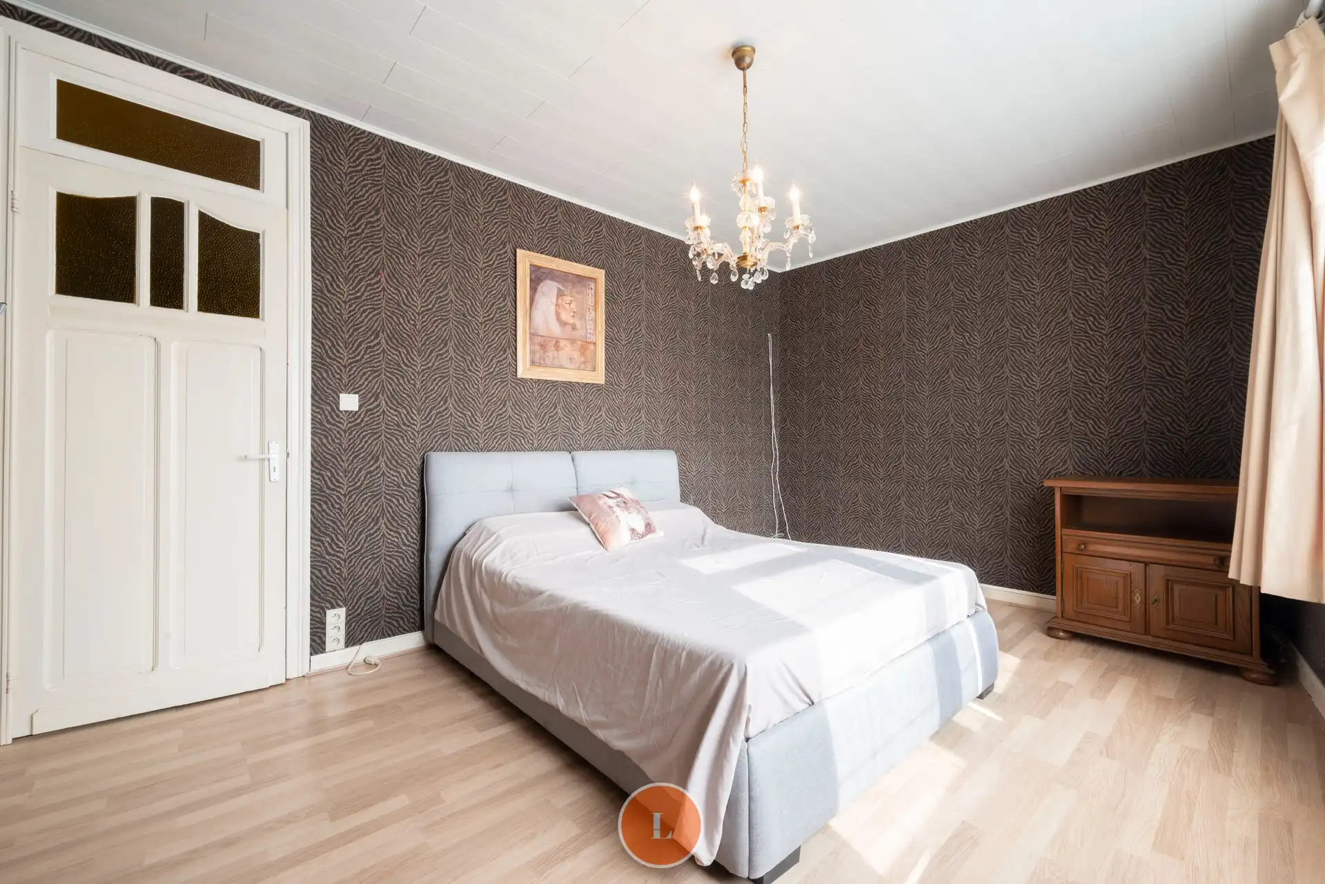 Op te frissen woning met 4 slaapkamers en tuin in Menen foto 9