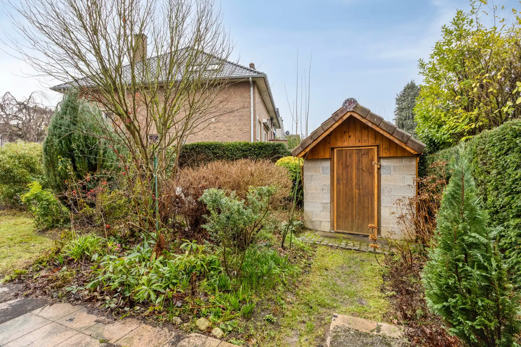 Cosy gezinswoning met 4 slaapkamers, garage en tuin - NATO op 10 min. foto 33