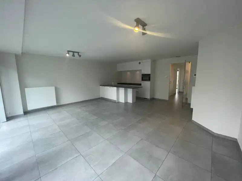 Gelijkvloers appartement met terras en tuintje op een uitstekende locatie in het centrum van het charmante Veurne! foto 2