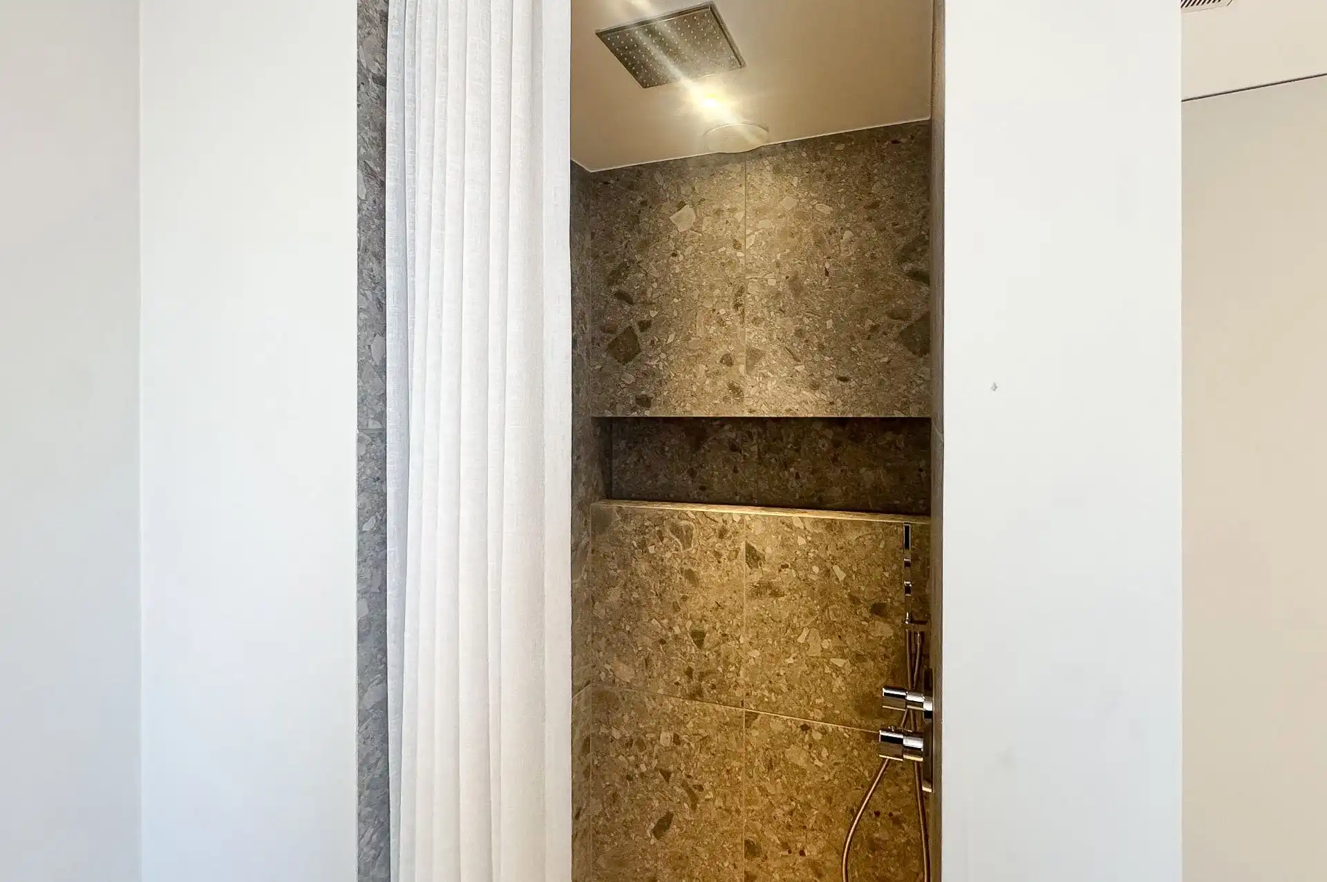 Gelijkvloers appartement aan de Grote Markt in Blankenberge foto 13