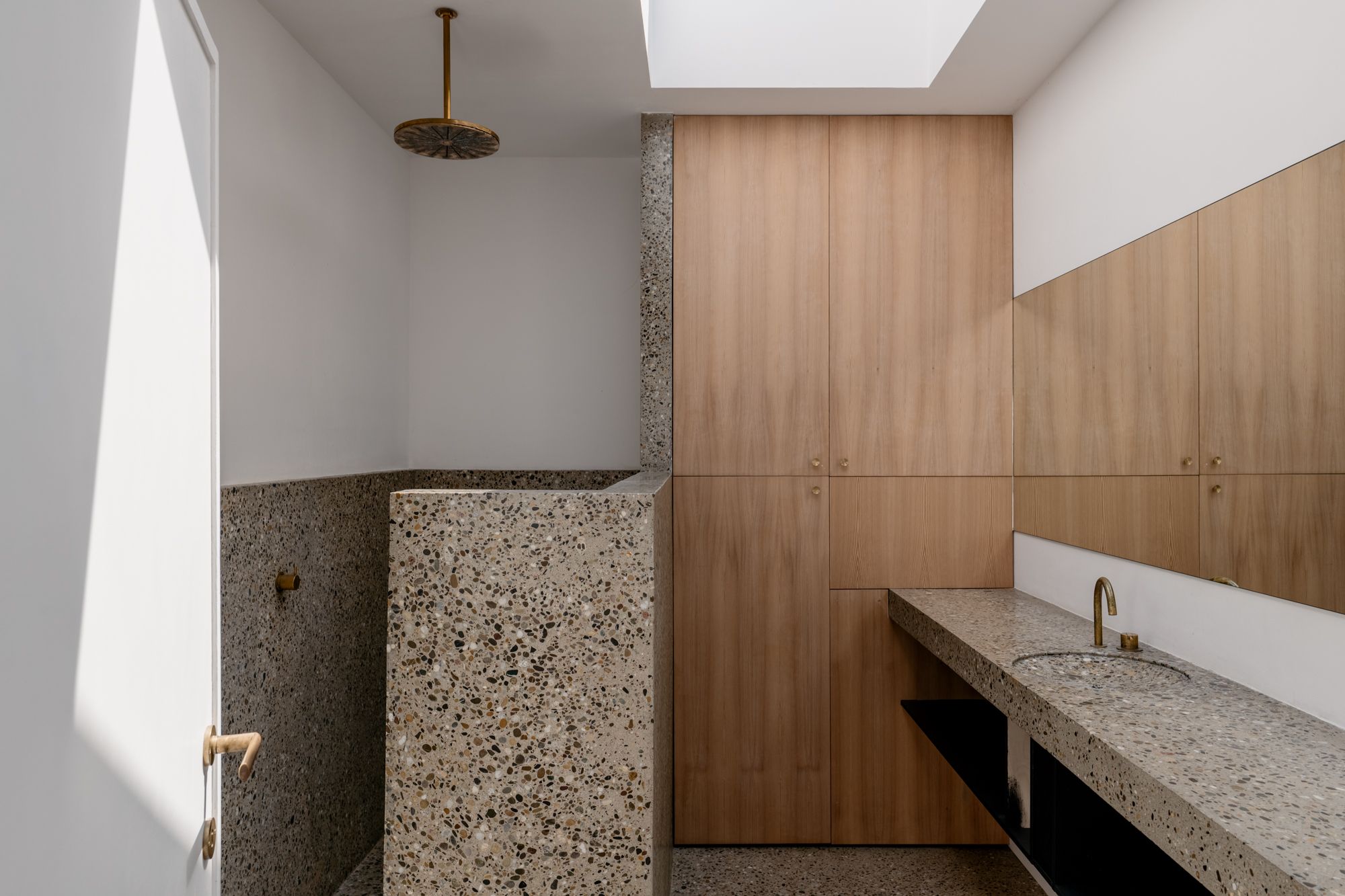 Magnifiek gerenoveerde woning met bostuin nabij het Moorkensplein foto 17