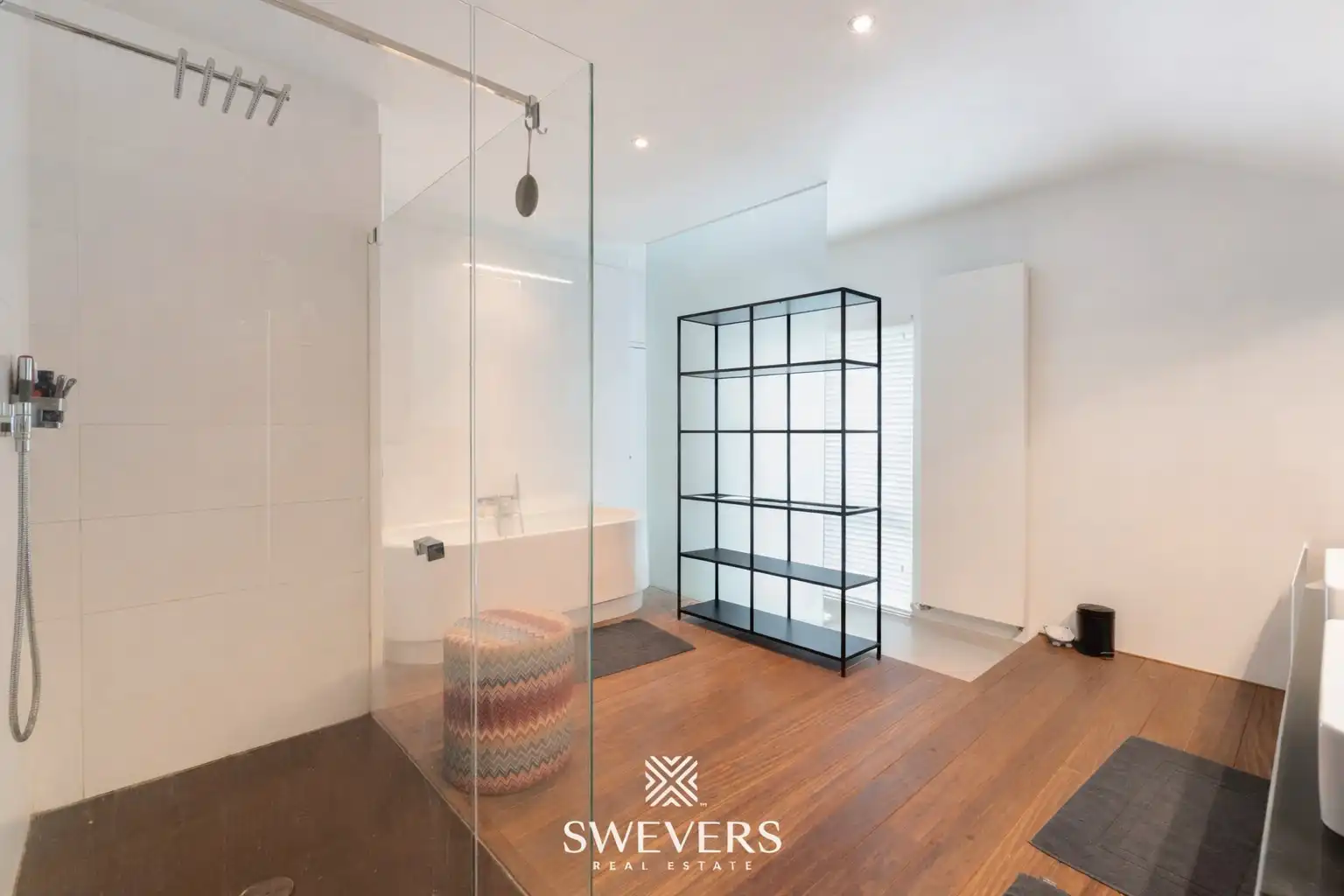 Villa met luxueus poolhouse, verwarmd zwembad en absolute topligging in Zonhoven foto 18