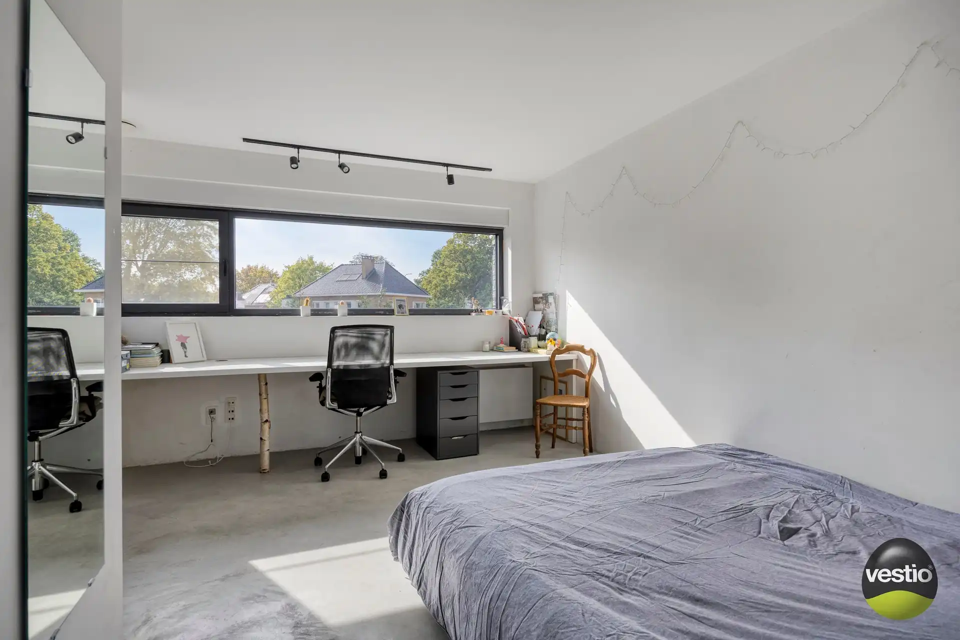 Moderne villa in de gegeerde Mombeekdreef – luxe, licht en rust op een toplocatie in Hasselt foto 23