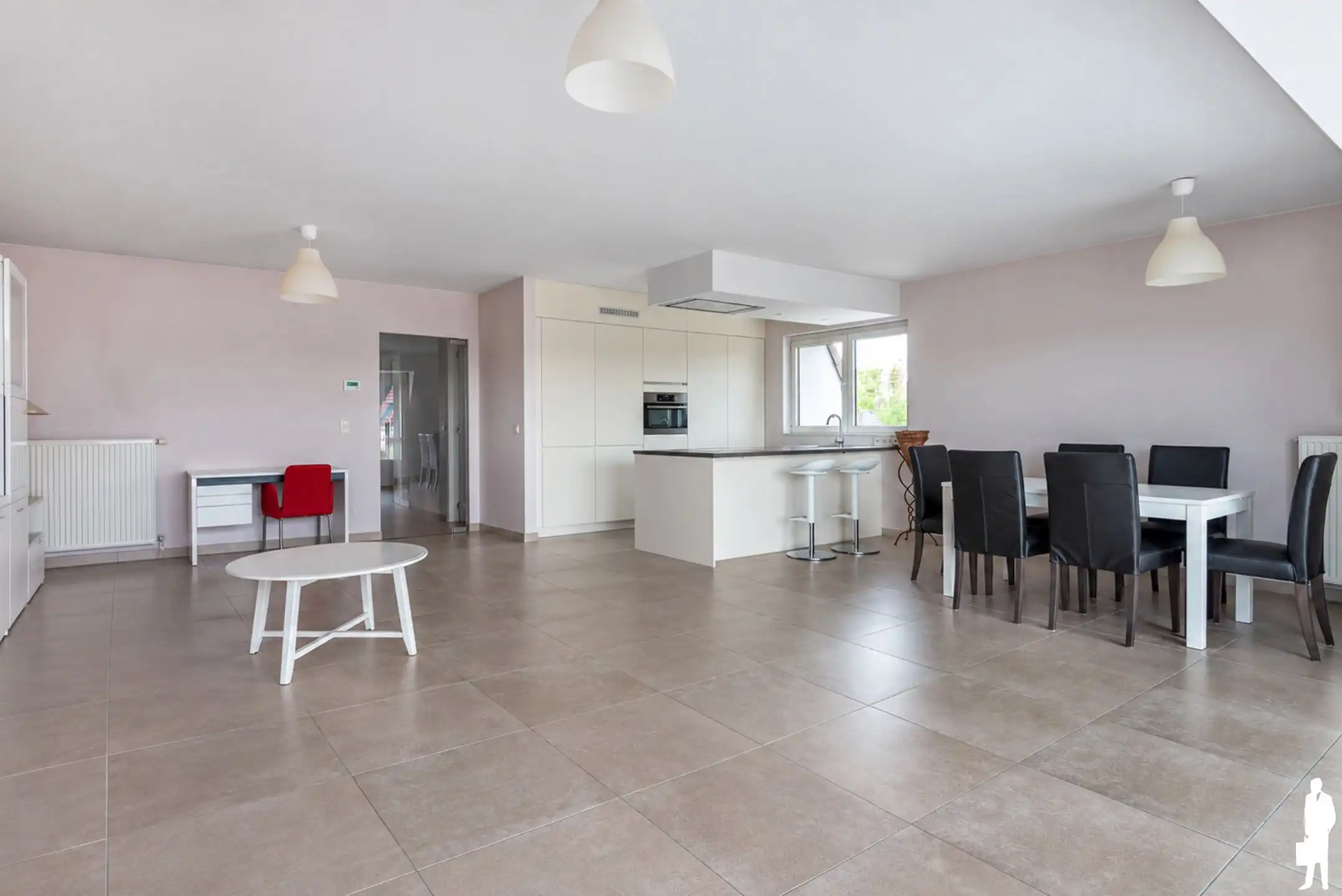 Modern appartement met 3 slaapkamers, terras en staanplaats foto 7