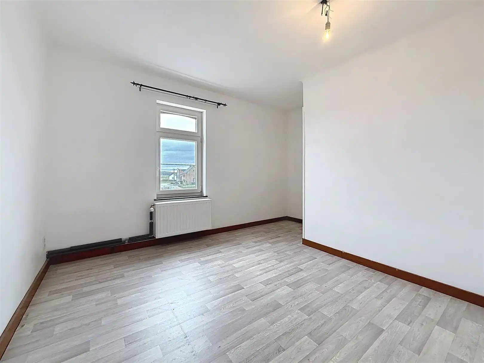 Ruime woning met 4 slpks en verhuurde studio + tuin foto 21