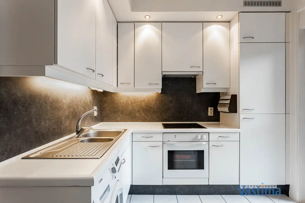 Gelijkvloers appartement met 2 slaapkamers, ruim terras en staanplaats foto 9