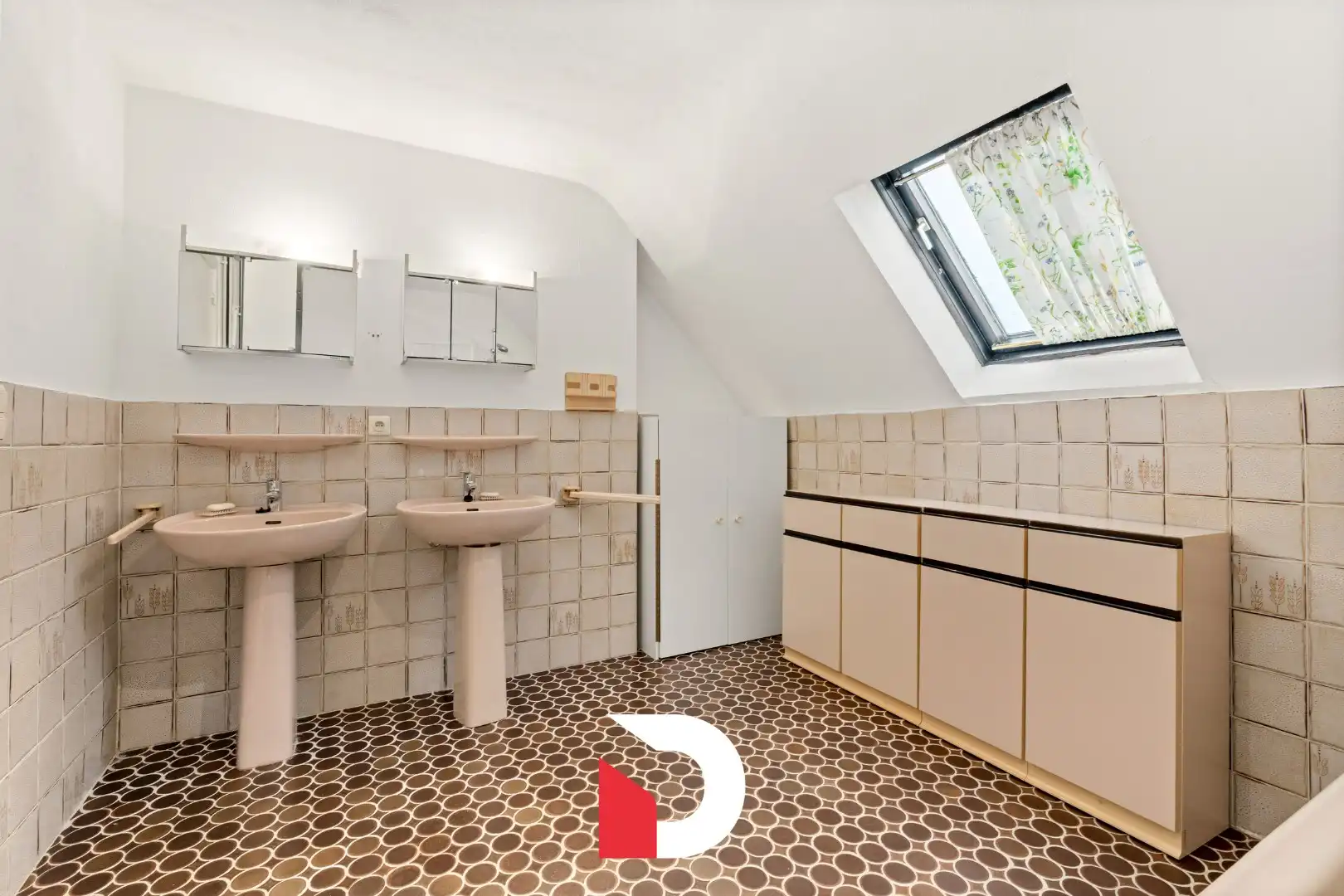 Alleenstaande woning in een residentiële omgeving te Sint-Kruis. foto 16