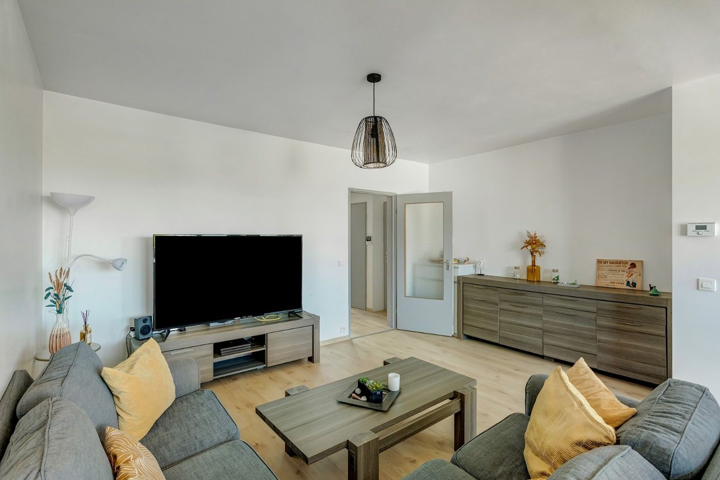 Keurig gerenoveerd appt. met 2 slpk., balkon en garagebox foto 6