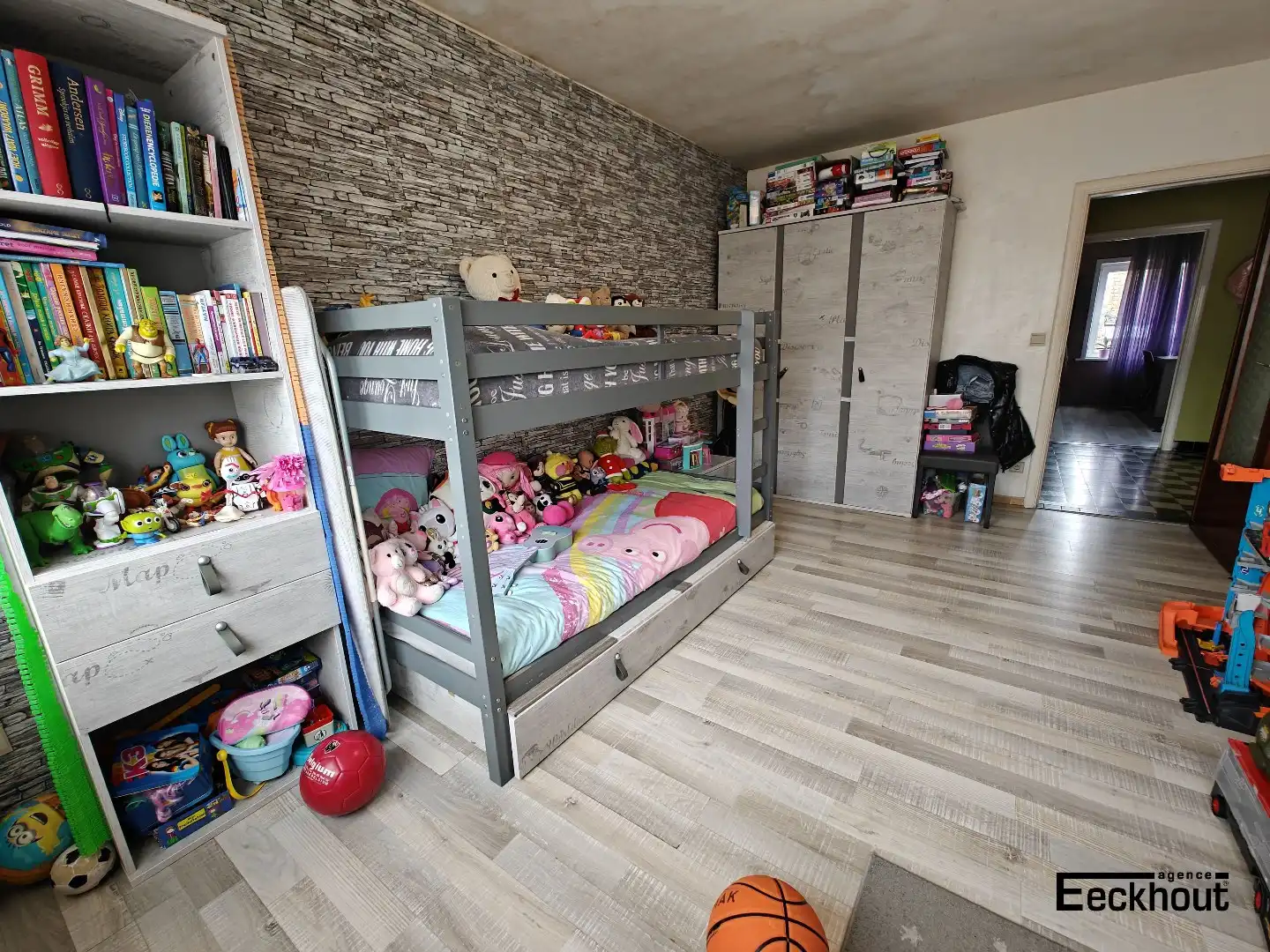 Opbrengsteigendom bestaande uit 3 appartementen en garage in Oostende! foto 11