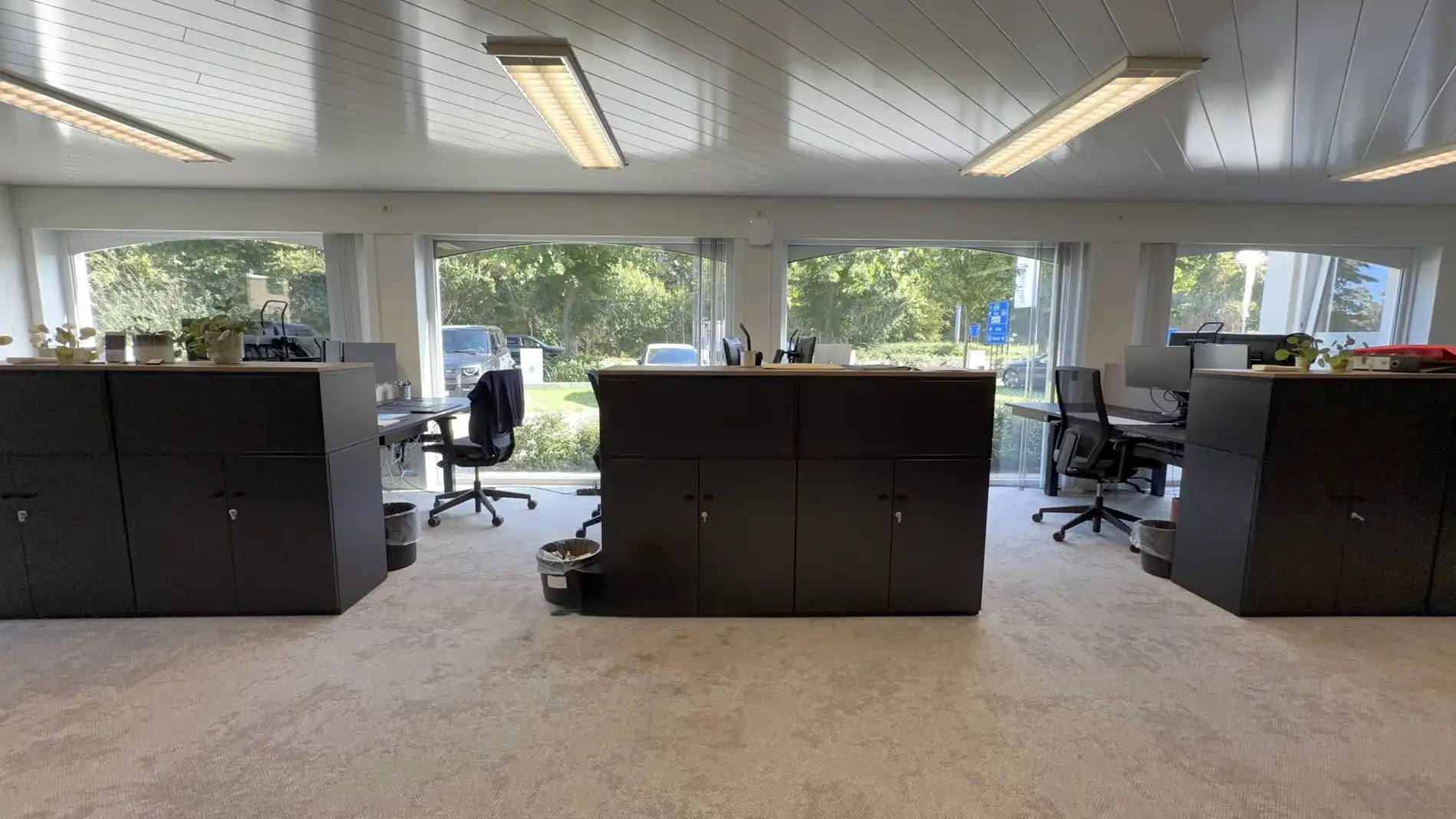 Standalone kantoorgebouw te huur nabij E40 in Drongen foto 18