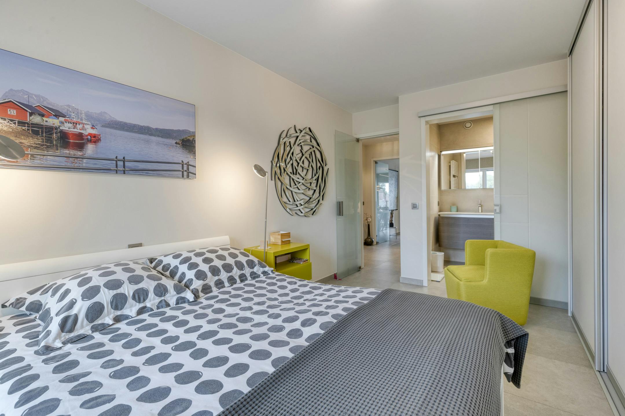 Instapklaar appartement met ruim terras in Koksijde dorp foto 6
