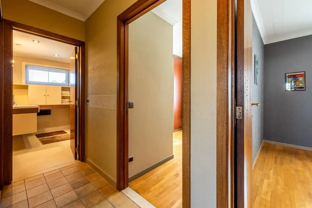 Gerenoveerde woning 3slk op rustige ligging foto 23
