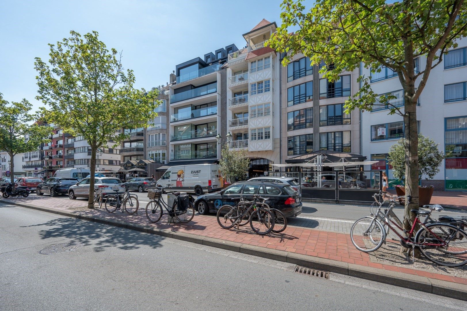 Luxueus gerenoveerd duplex dakappartement met mooie zonneterrassen gelegen in het centrum van Knokke. foto 29