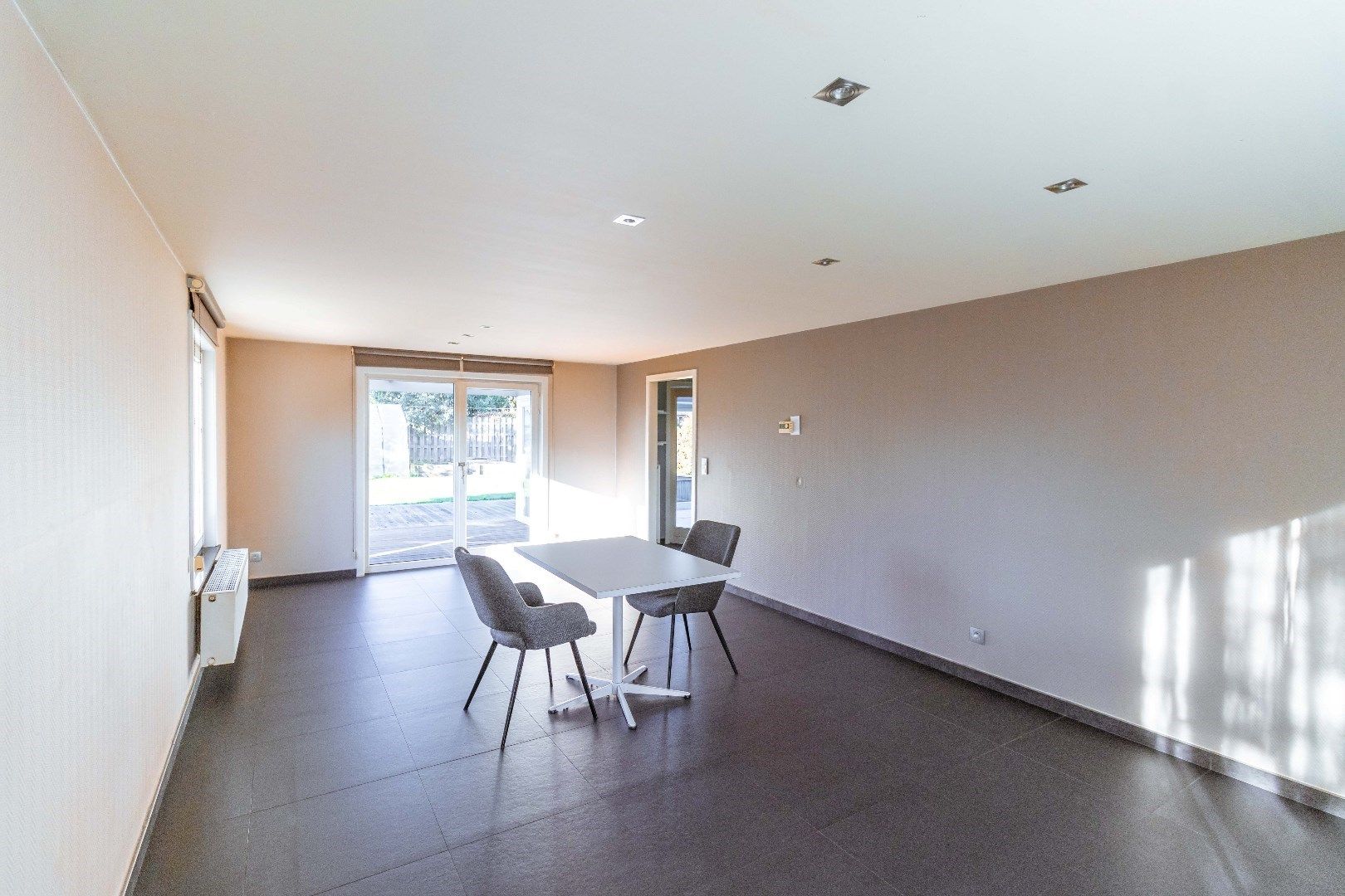 Mooie open bebouwing in rustige omgeving foto 4