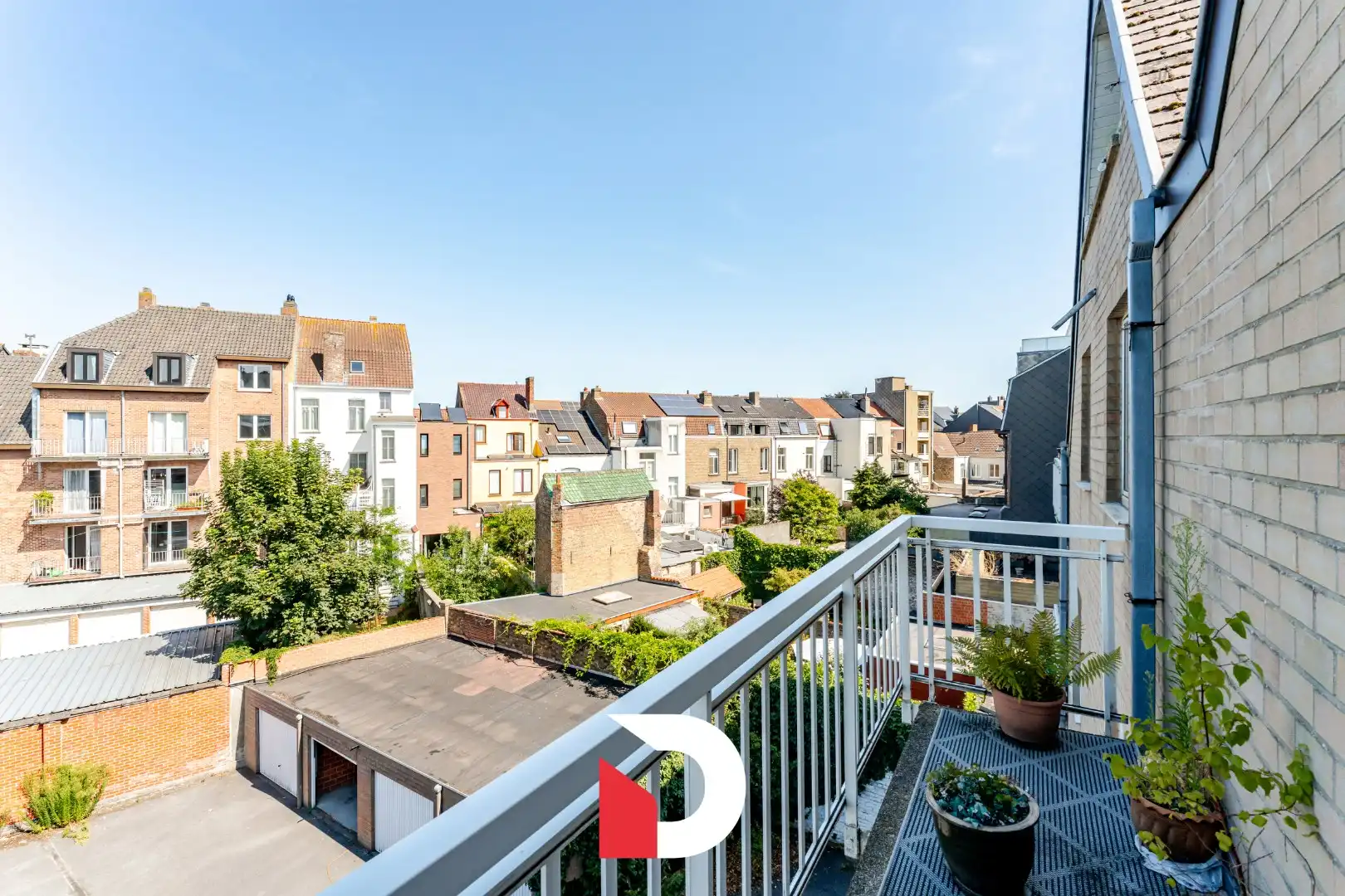Ruim 3 slaapkamer appartement met terras nabij centrum Brugge foto 11