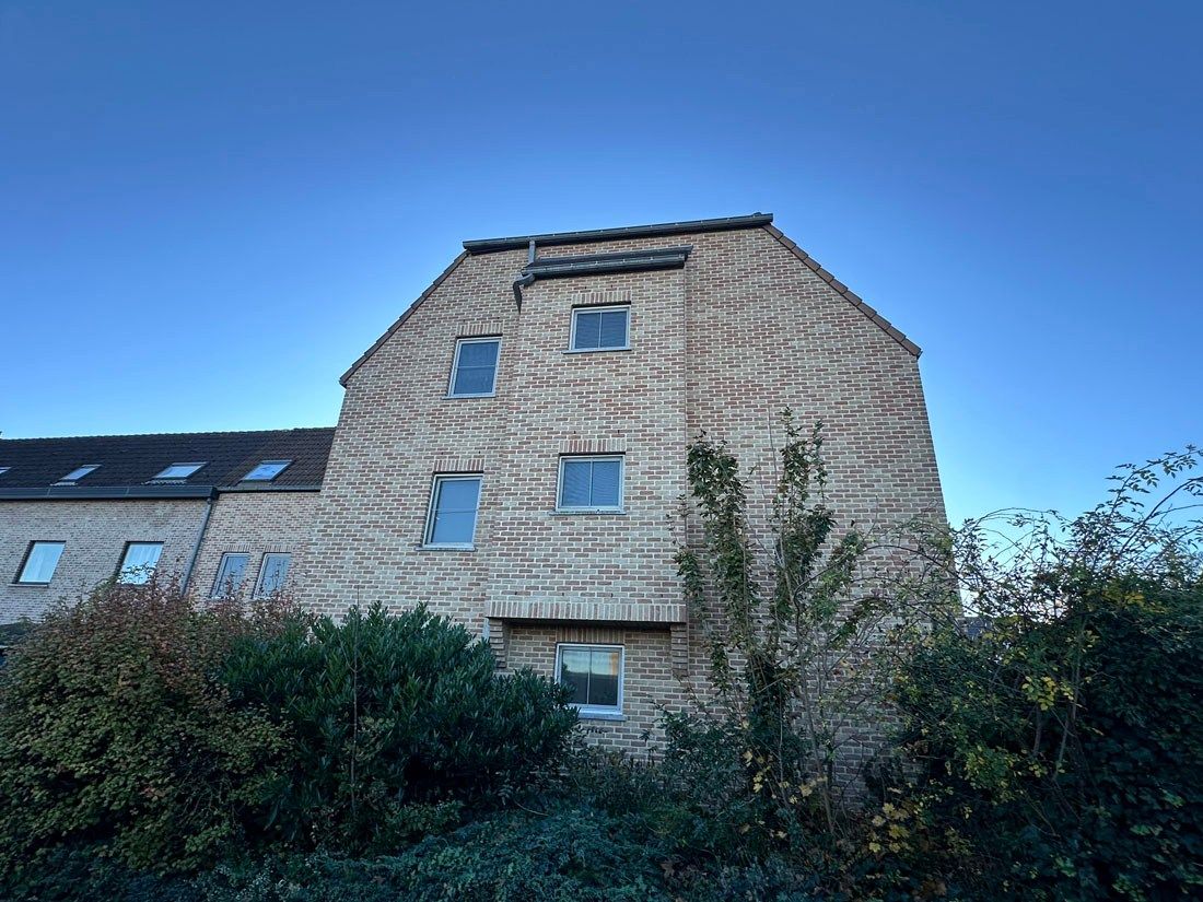 Trendy BETAALBAAR appartement te Bilzen foto 3