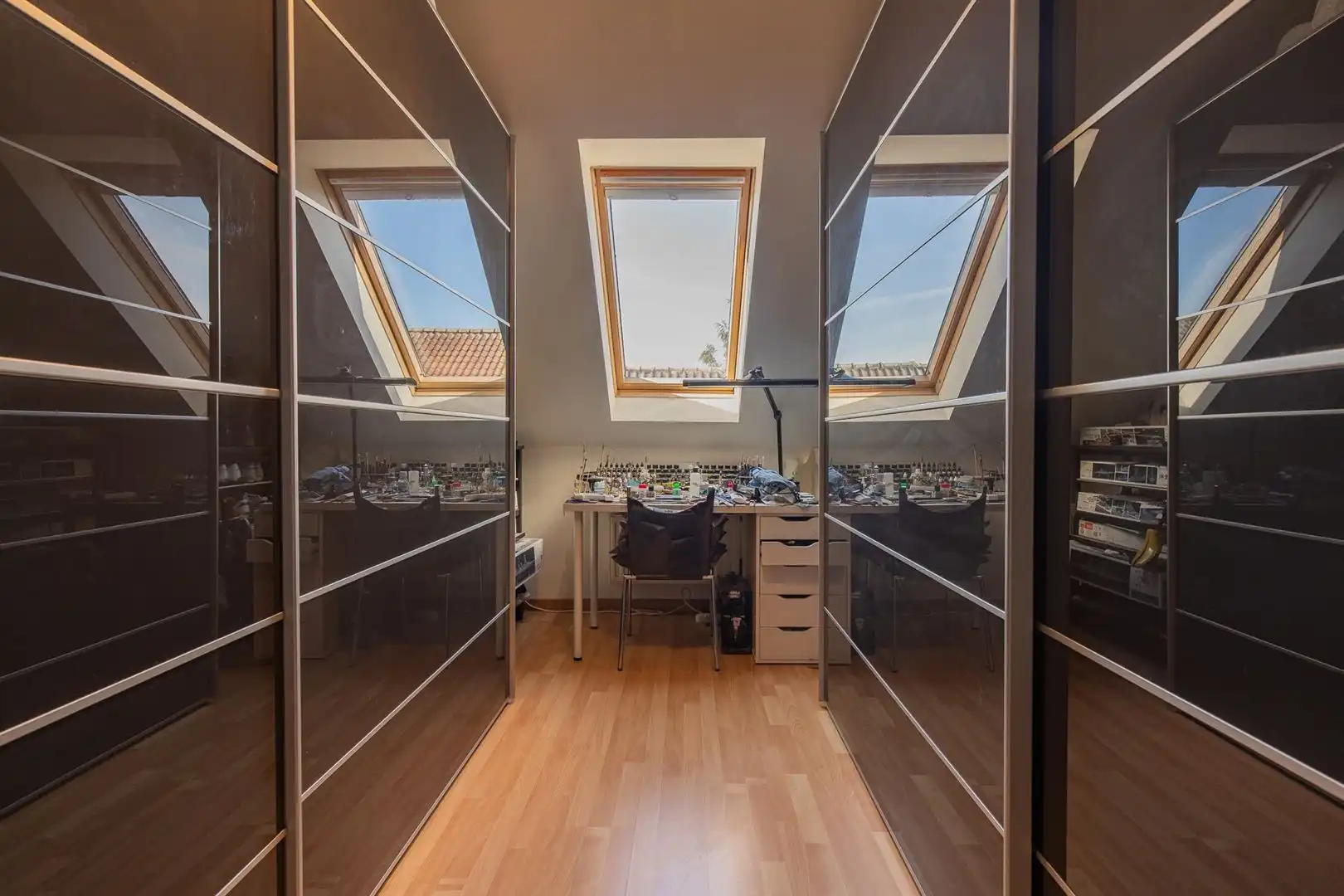 Instapklaar dakappartement met terras en EPC-label A in Beveren foto 21