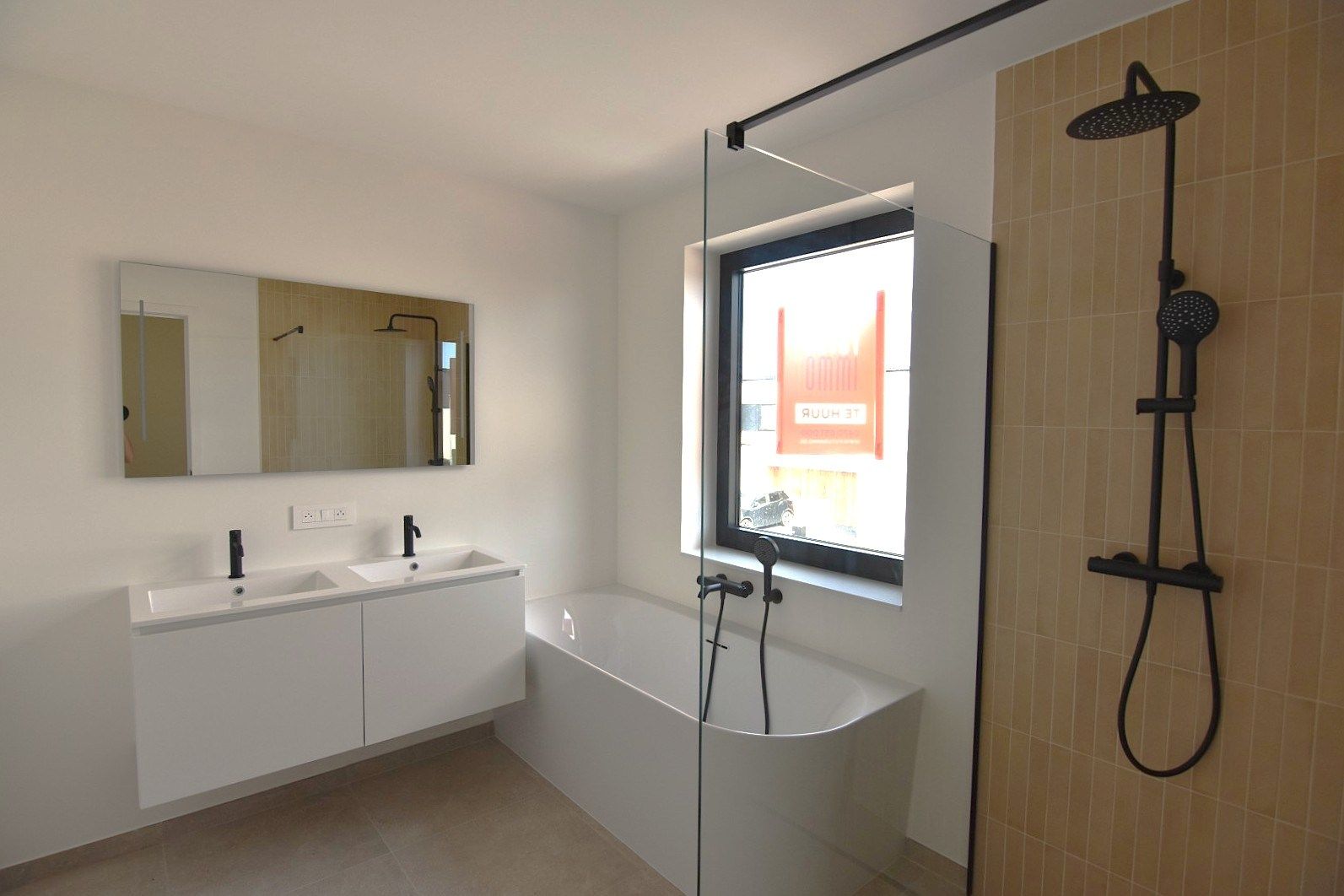 Moderne nieuwbouw woning in RSL foto 20