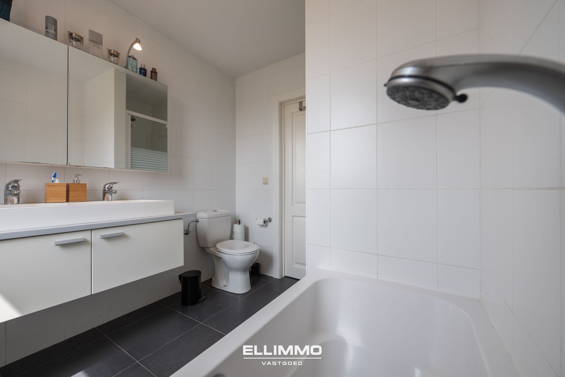 Sfeervolle, instapklare woning met 4 ruime slaapkamers! foto 14