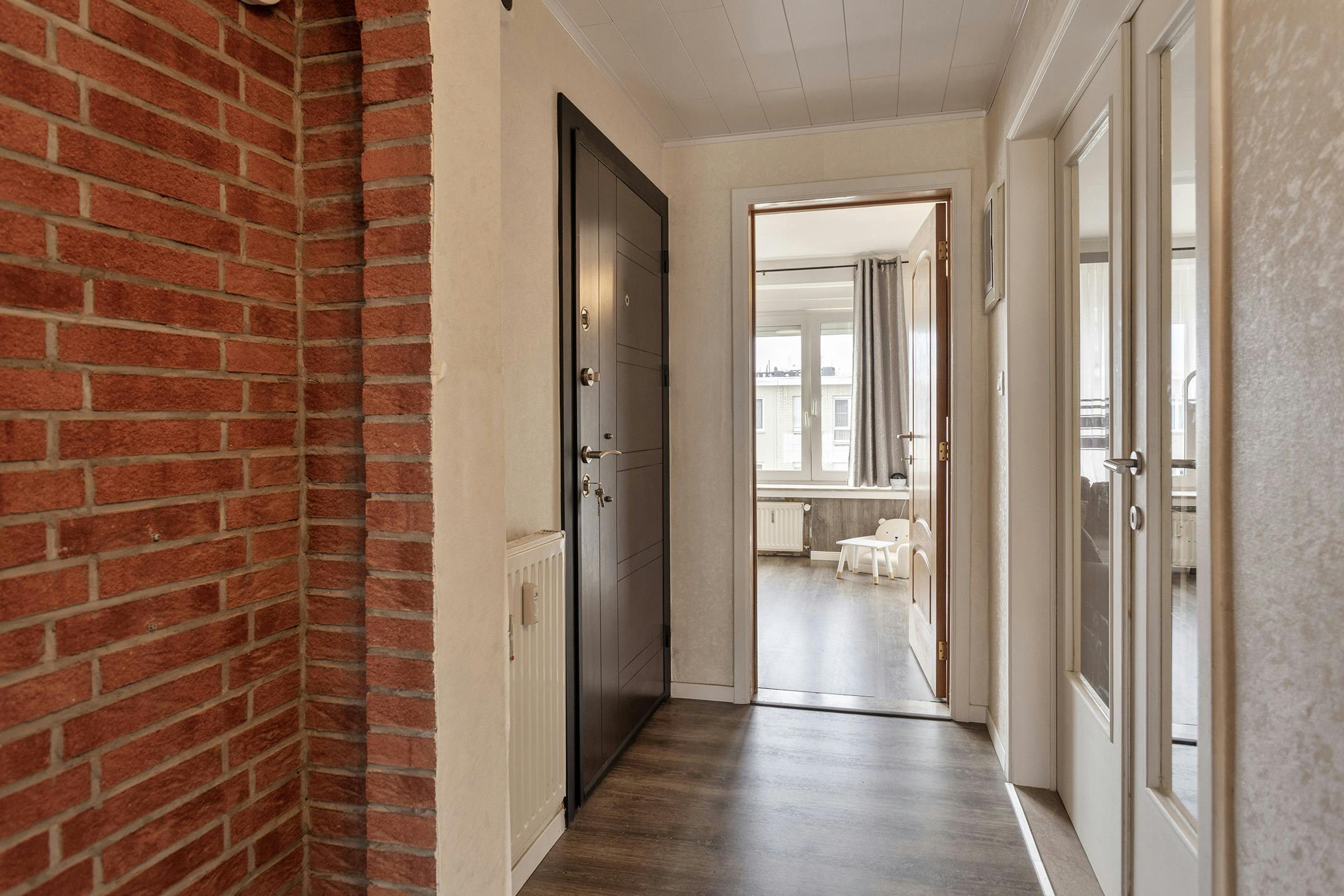 Appartement met 2 slaapkamers en ruim terras te Deurne! foto 7