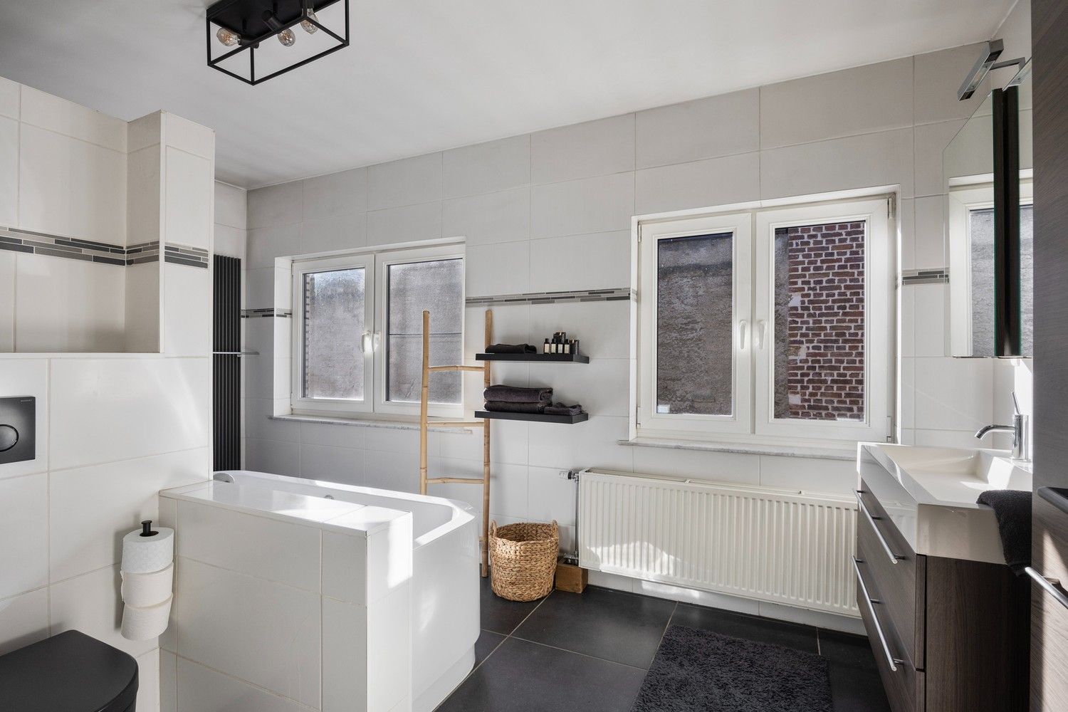 Moderne split-level woning met ruime tuin in Maasmechelen foto 16