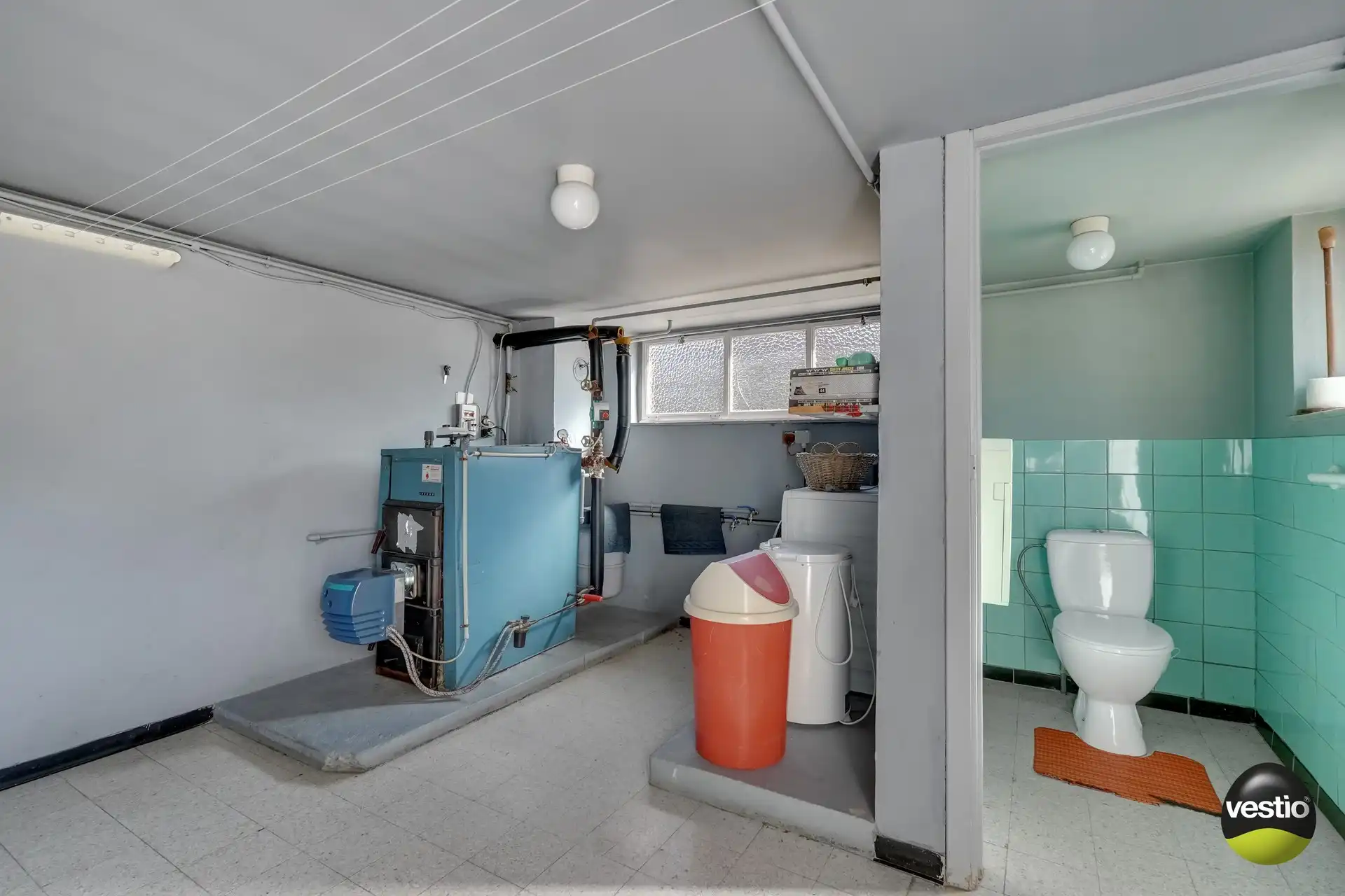 RUSTIG GELEGEN, TE RENOVEREN WONING TE STAL-KOERSEL foto 28