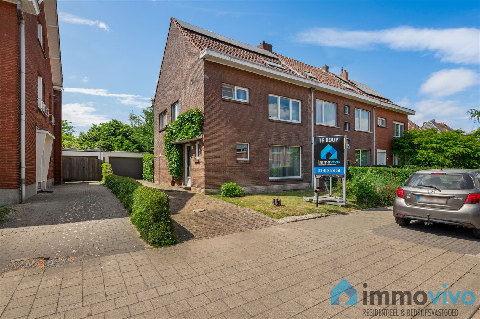 Hoofdfoto van de publicatie: Mooie halfopen bebouwing op 420m² grond