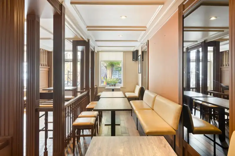 Handelspand met woonmogelijkheid en tuin – ideaal voor renovatie of herontwikkeling foto 9