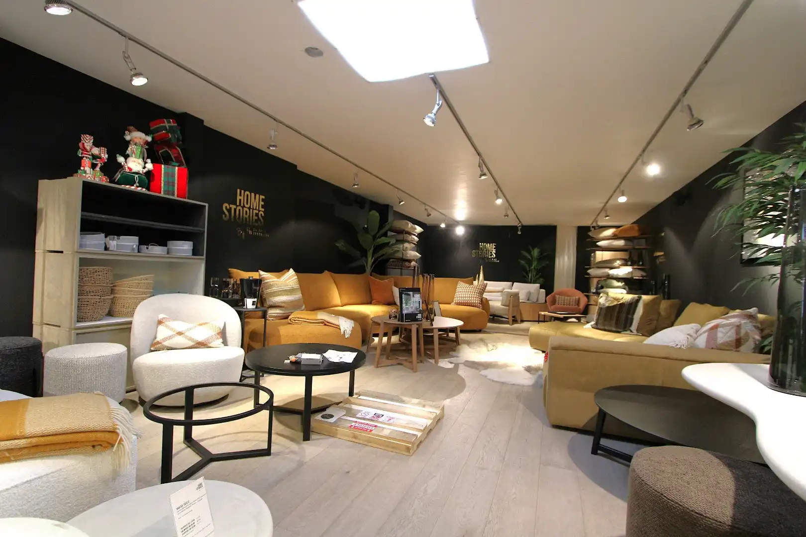 Centraal gelegen handelspand Lippenslaan 132 foto 8