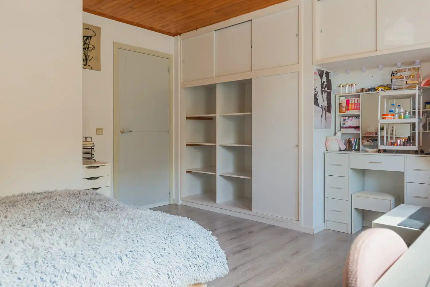 Ruime gezinswoning met 4 slaapkamers op een perceel van 840 m² foto 21