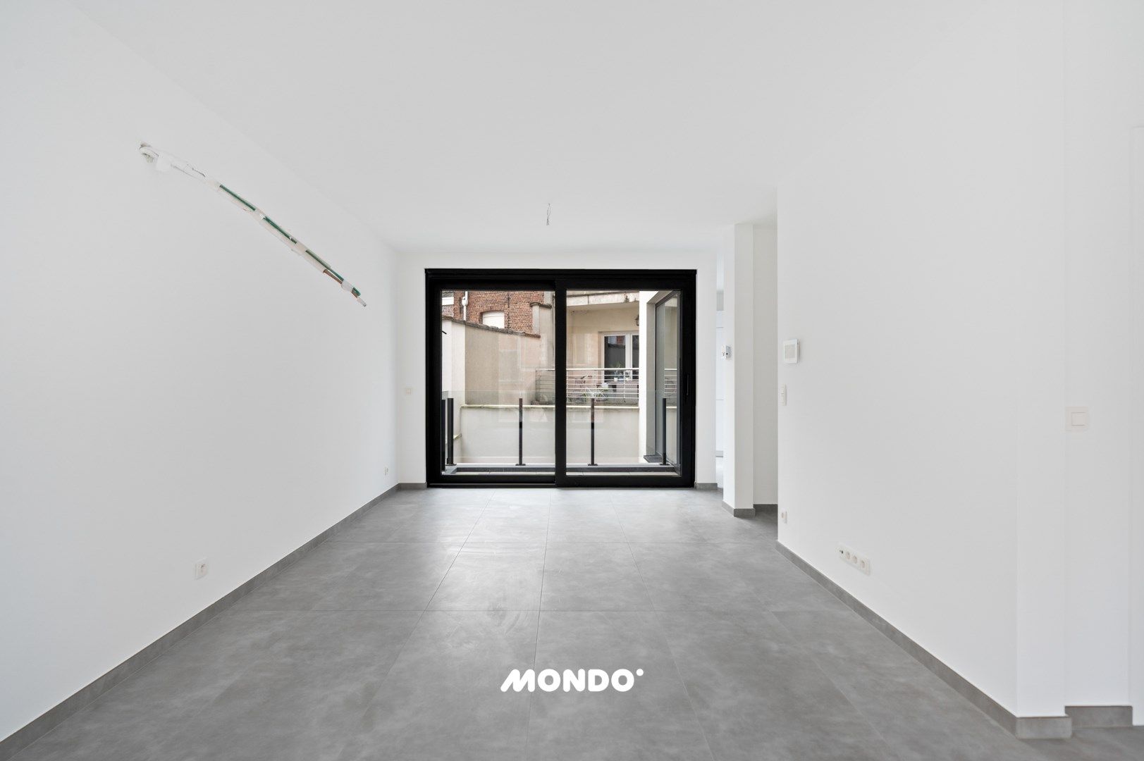 Nieuwbouw appartement met twee terrassen! foto 3