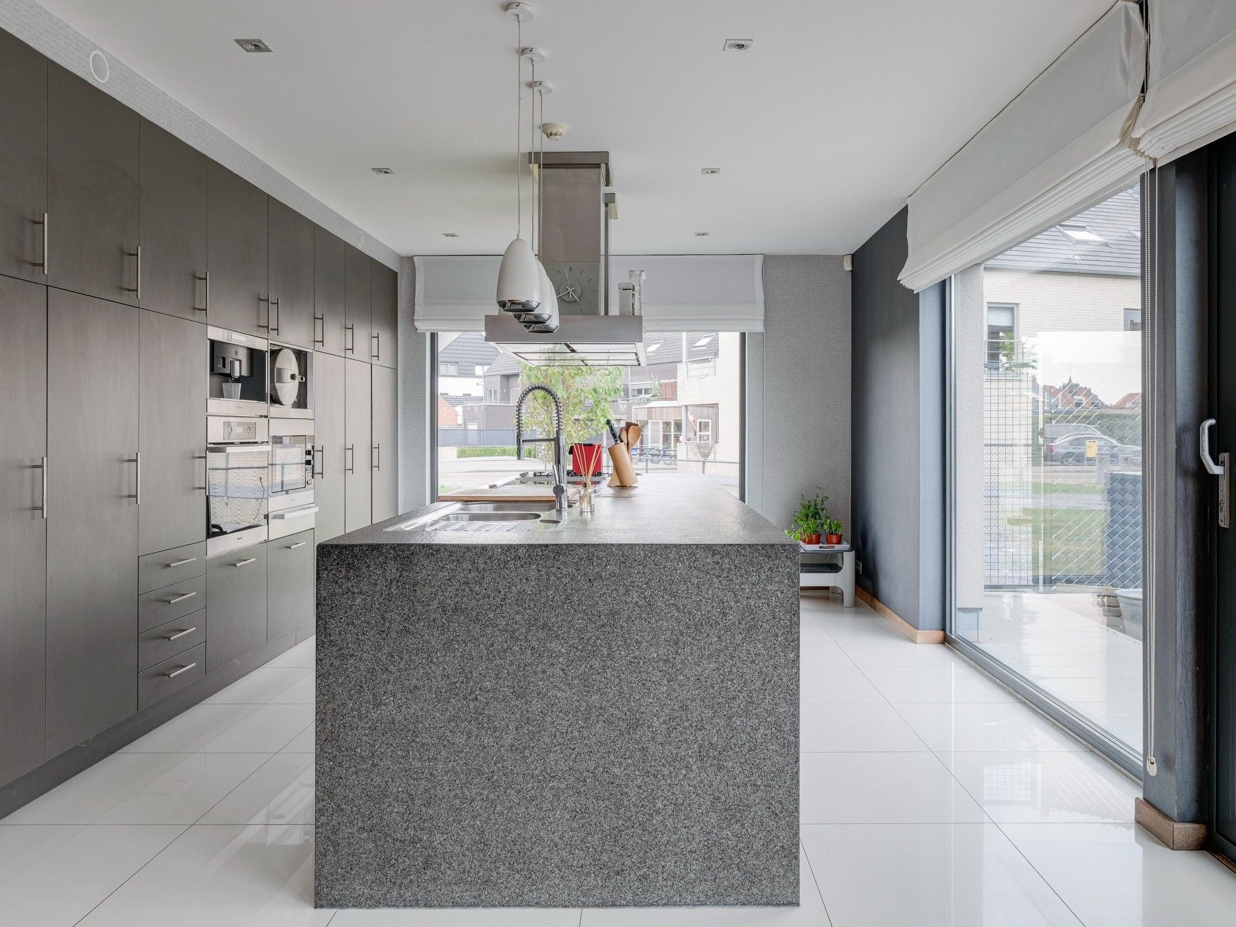 Riant gelijkvloers appartement met tuin op een boogscheut van Hasselt! foto 15