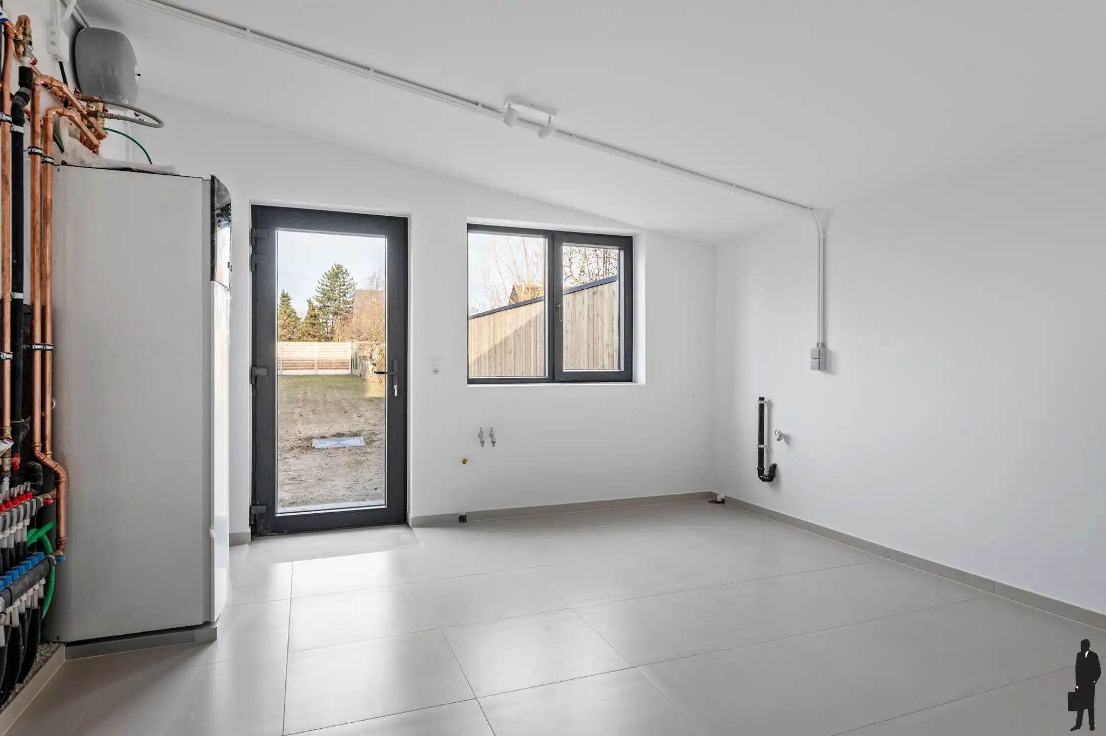 Gerenoveerde woning met grote tuin in het centrum van Duffel foto 26