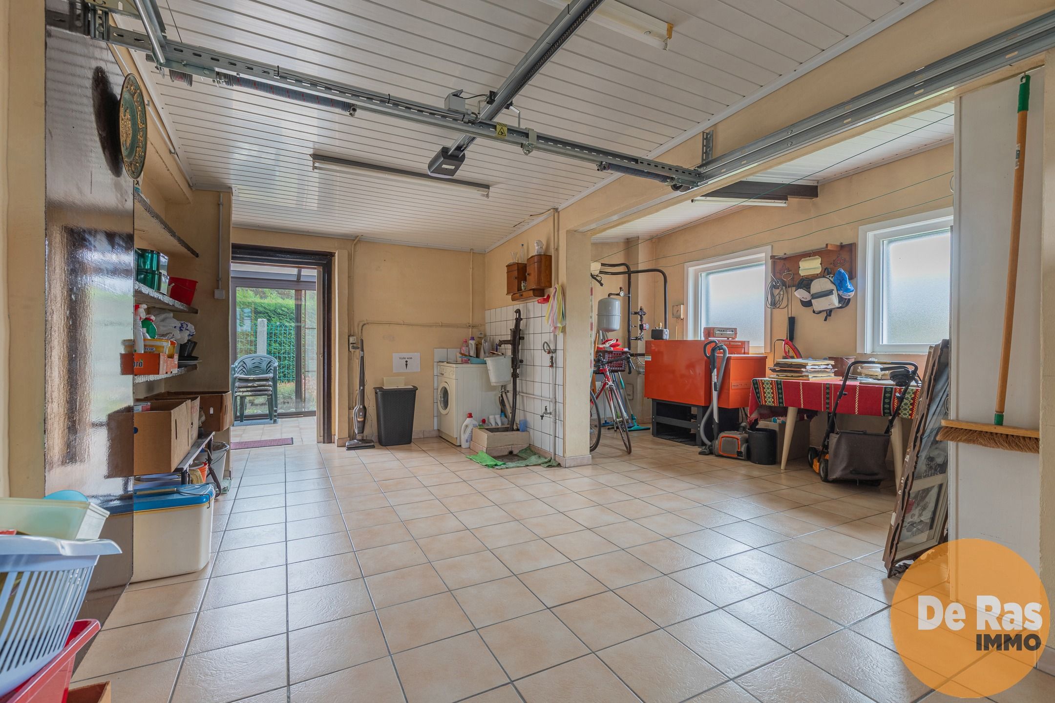 HERZELE - Verzorgde gezinswoning met 3 slpk, tuin en garage foto 10
