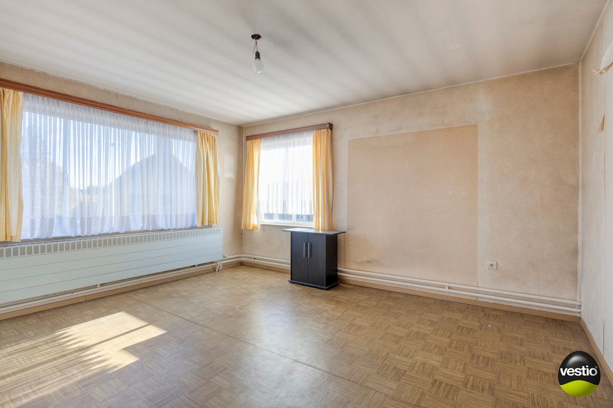 RUSTIG GELEGEN RUIME HALFVRIJSTAANDE WONING MET GROTE TUIN OP 22A49CA TE HOESELT. foto 23