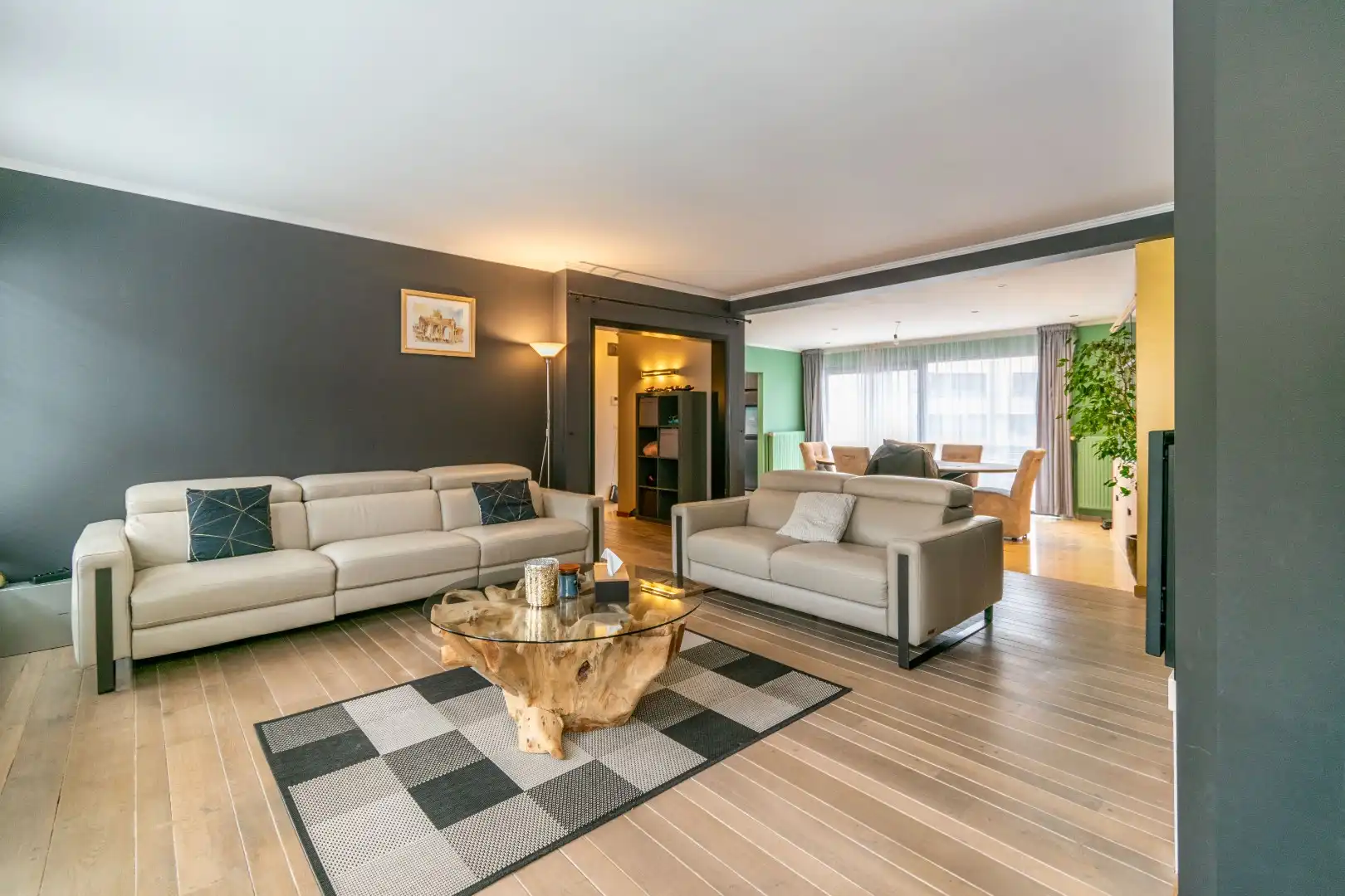 RUIM, INSTAPKLAAR APP MET 5SLP + 3BDK & TERRASSEN! foto 2