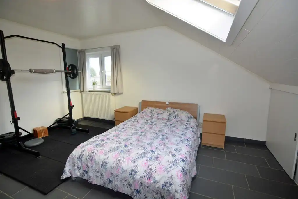 Instapklaar appartement met 2 slpks en tuintje. foto 10