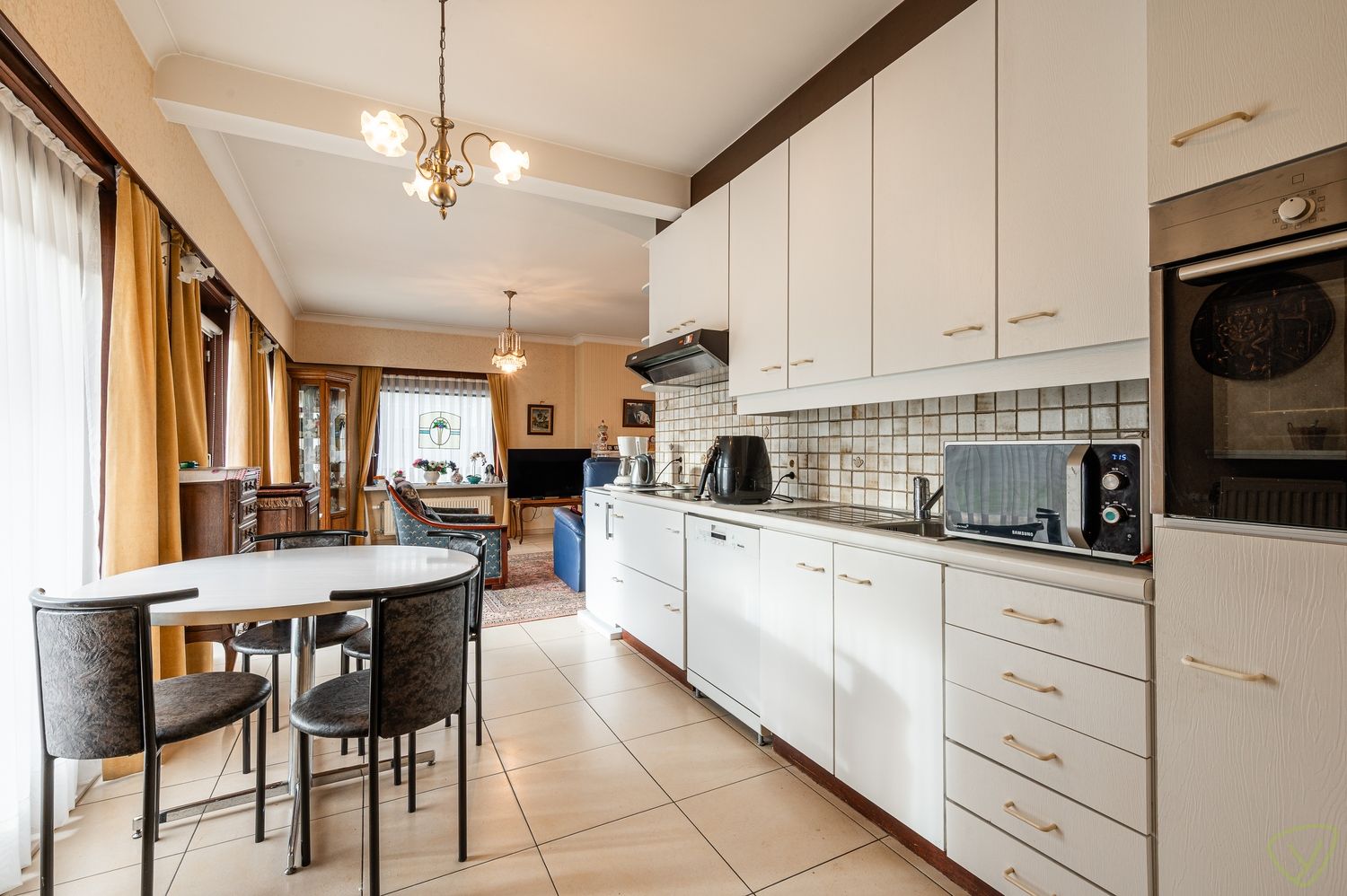 Charmante villa met royale tuin op een uitzonderlijk perceel in Sint-Laureins foto 6