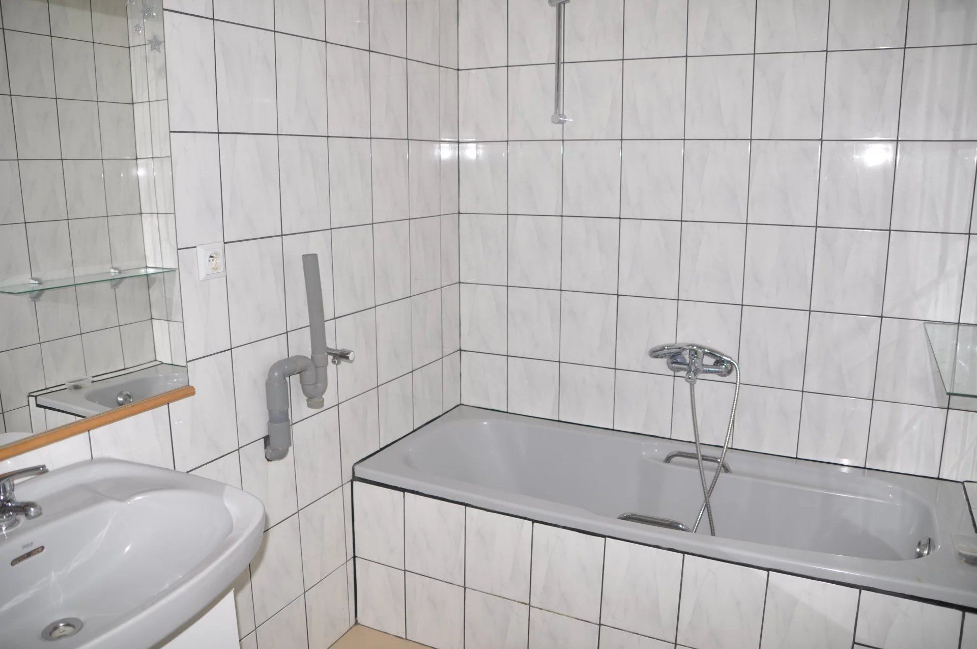 RUSTIG GELEGEN APPARTEMENT VAN 96M² MET RUIM TERRAS IN LANAKEN foto 10