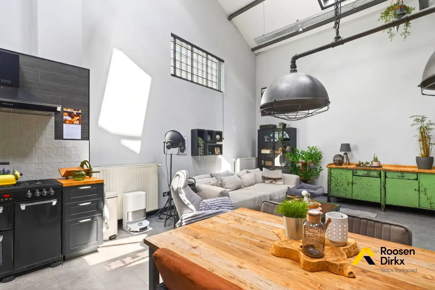 Unieke loft met overdekte autostaanplaats en 92m² bewoonbare oppervlakte in Bree centrum foto 16